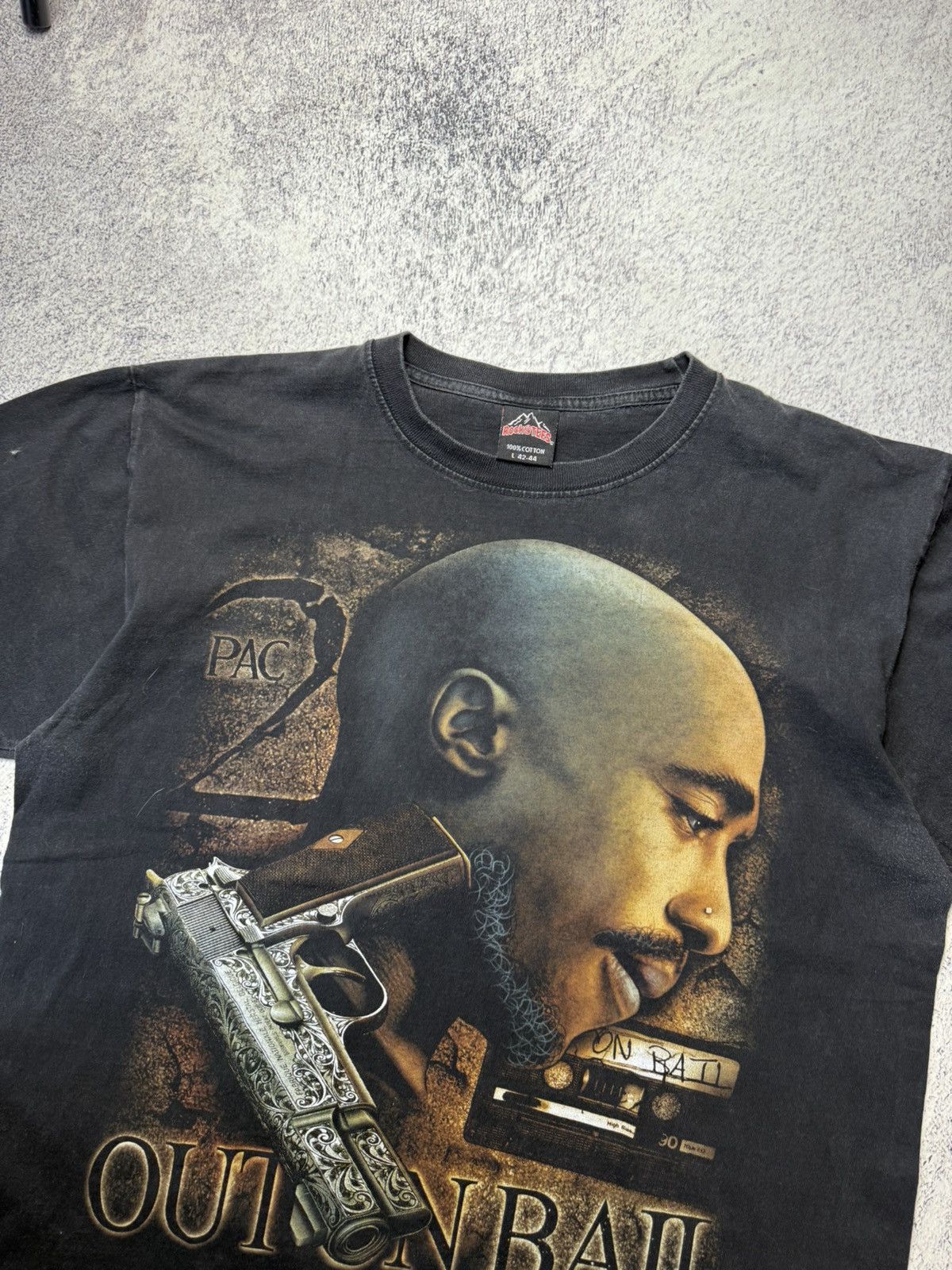 Vintage Vintage 2Pac Rap Tee Rock Tees 1996 Grail Very Rare Tee L Size US L / EU 52-54 / 3 - 14 Thumbnail