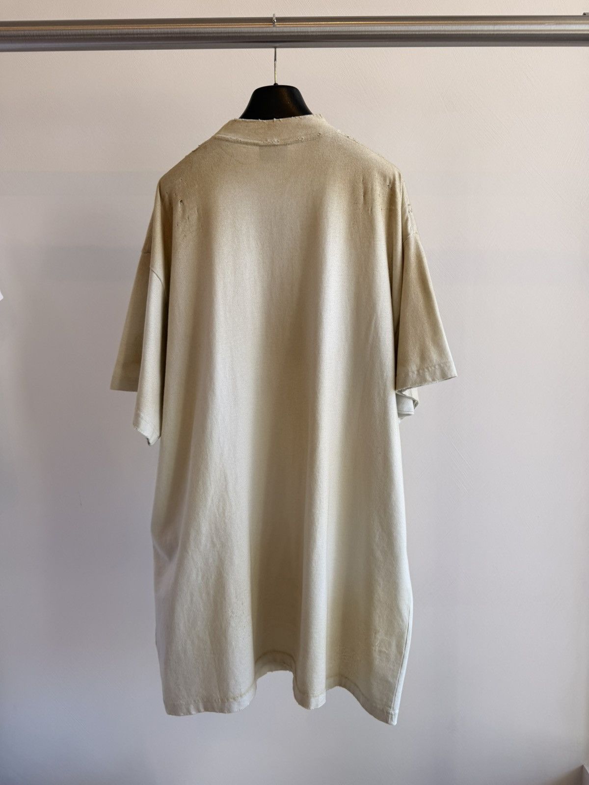 Balenciaga BALENCIAGA Men's Skater T Shirt Oversized In Neutral Size 1 Size US XXS / EU 40 - 9 Thumbnail