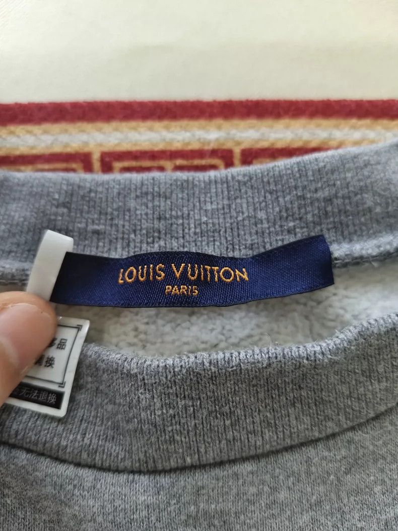 Louis Vuitton Louis Vuitton Genuine grey sweatshirt Size US XS / EU 42 / 0 - 2 Thumbnail