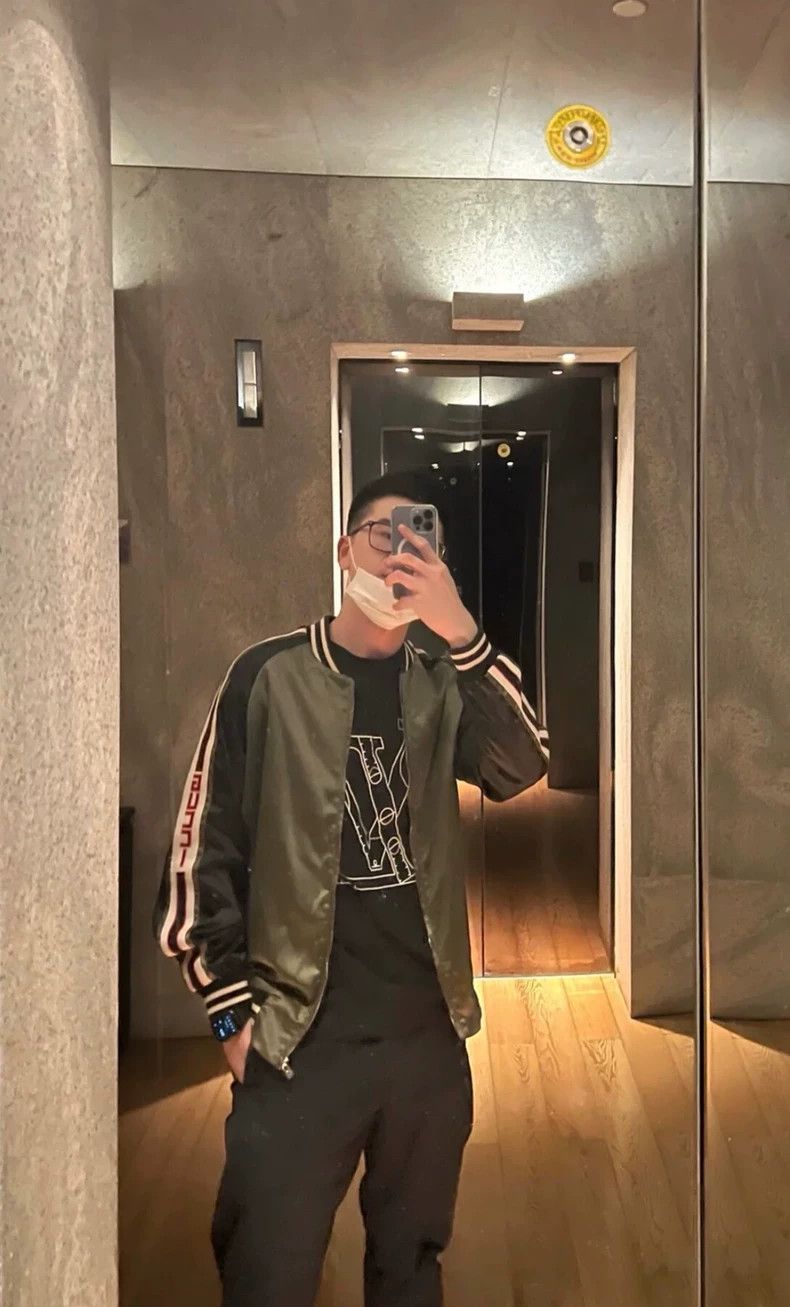 Gucci GucciArm classic striped logo double-sided velvet jacket co Size US M / EU 48-50 / 2 - 9 Thumbnail
