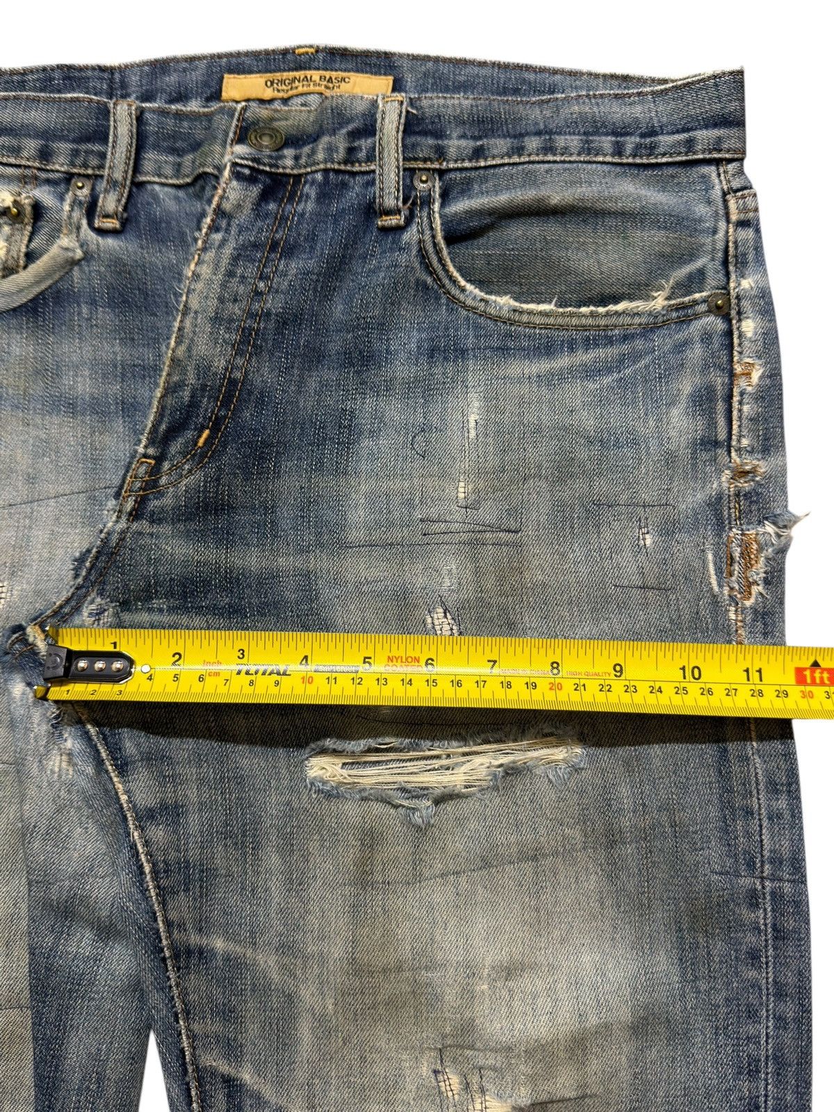 Uniqlo Vintage Y2K Uniqlo Faded Wash Distressed Straight Leg Jeans Size US 32 / EU 48 - 14 Thumbnail
