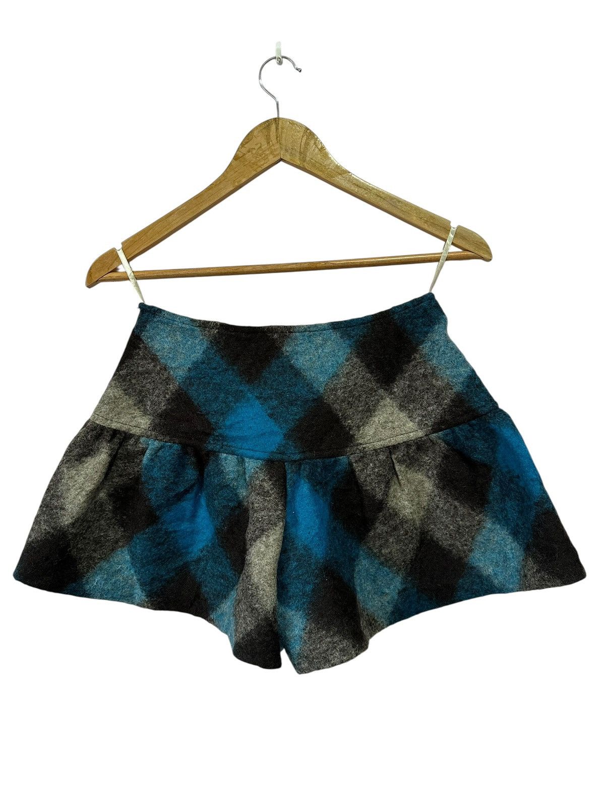 Burberry Burberry Blue Label Wool Plaid Mini Skirt Flared Japan Size 26" / US 2 / IT 38 - 1 Thumbnail