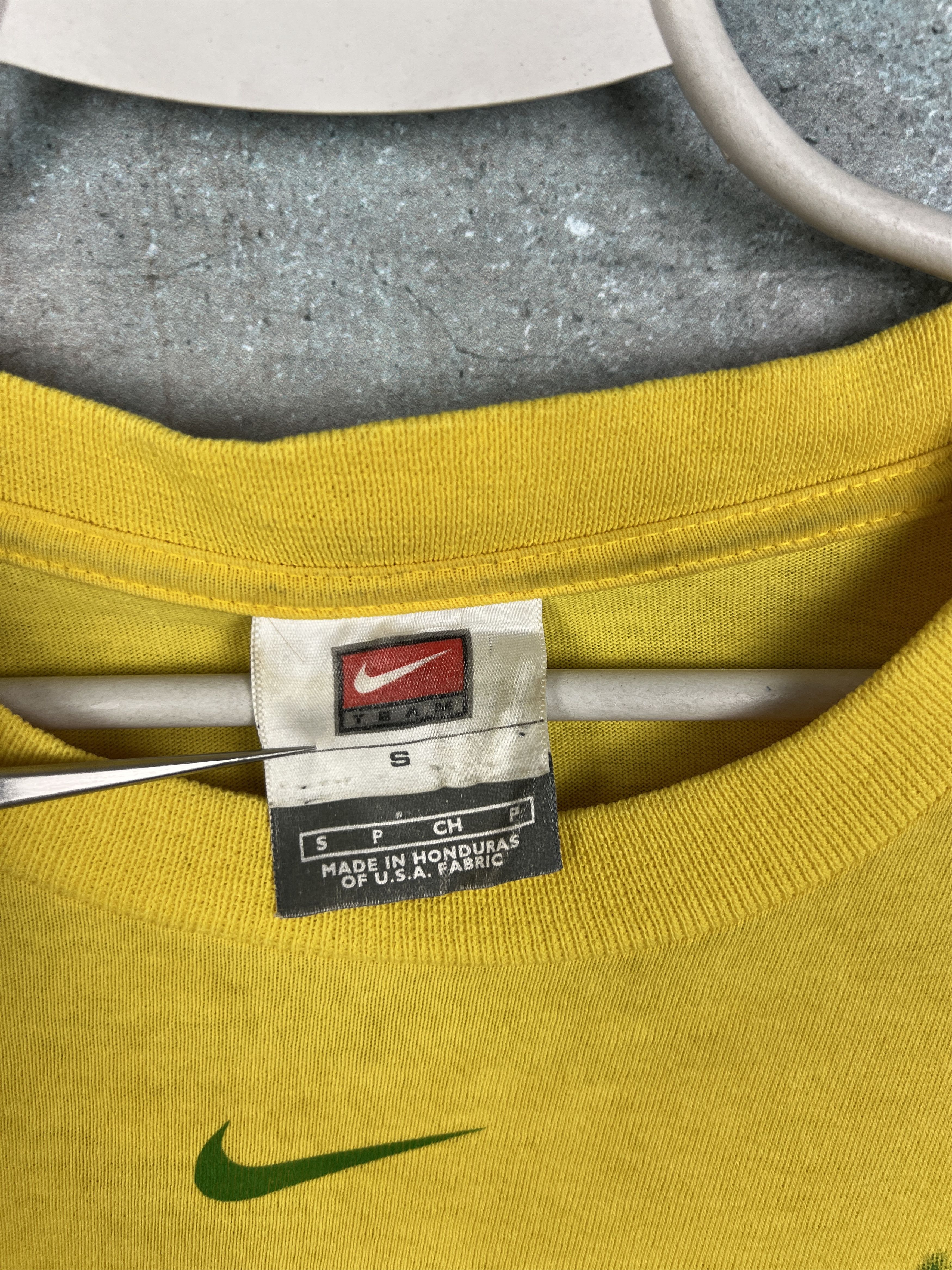 Nike Brazil Football Shirt Soccer Long Sleeve National Jersey Size US S / EU 44-46 / 1 - 8 Thumbnail