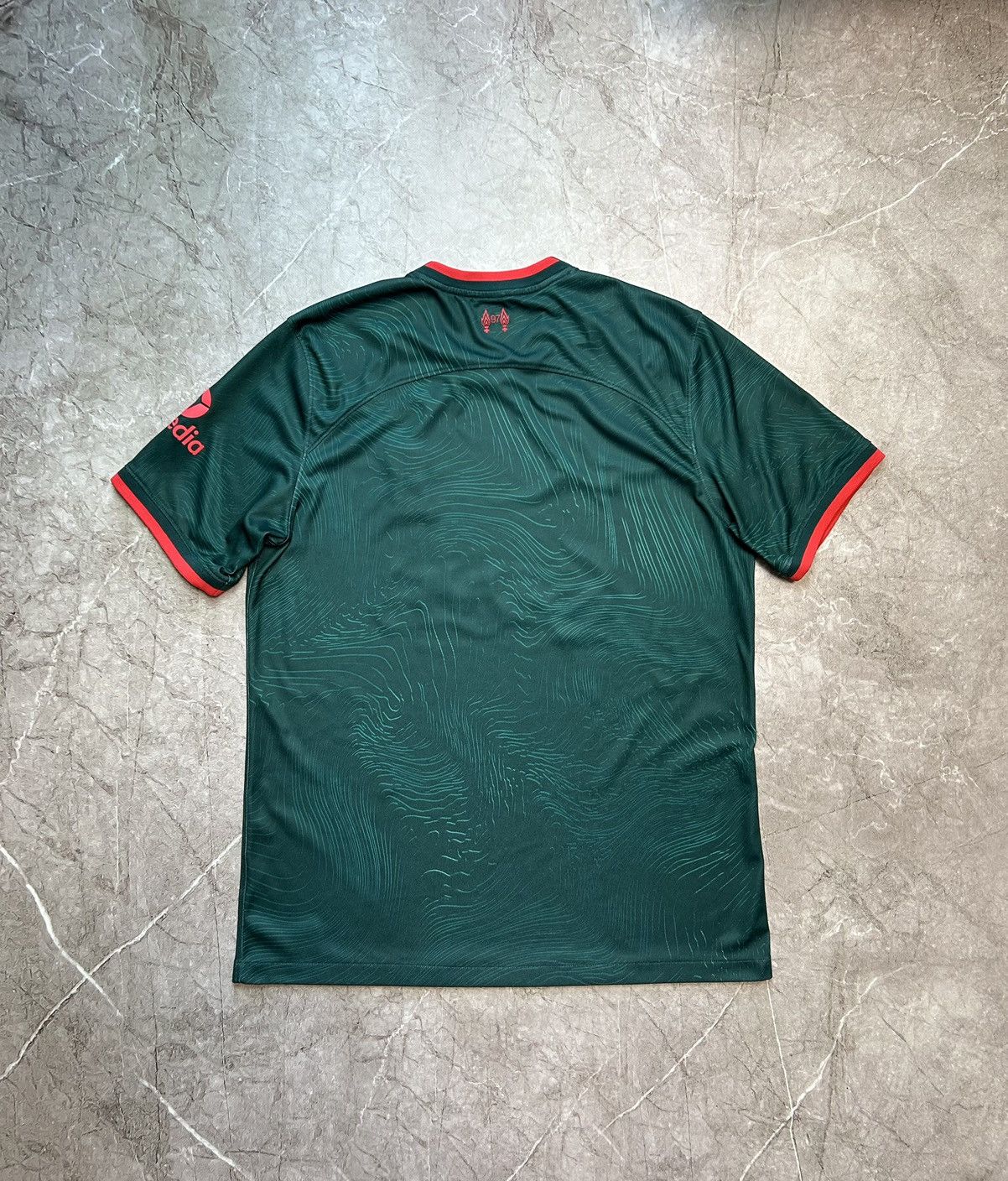 Nike Nike Liverpool Home Shirt Football jersey Size US L / EU 52-54 / 3 - 10 Thumbnail