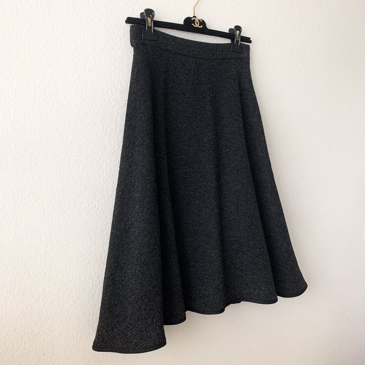 Louis Vuitton Louis Vuitton wool blend flare skirt Size 27" / US 4 / IT 40 - 11 Thumbnail