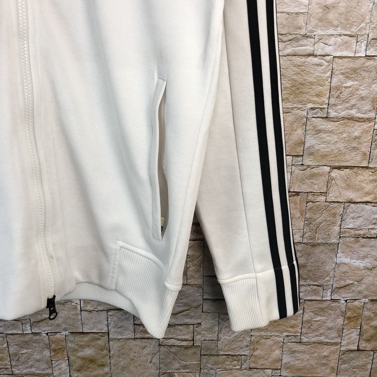 Adidas Adidas White Sweatshirt #A251 Size US M / EU 48-50 / 2 - 8 Thumbnail