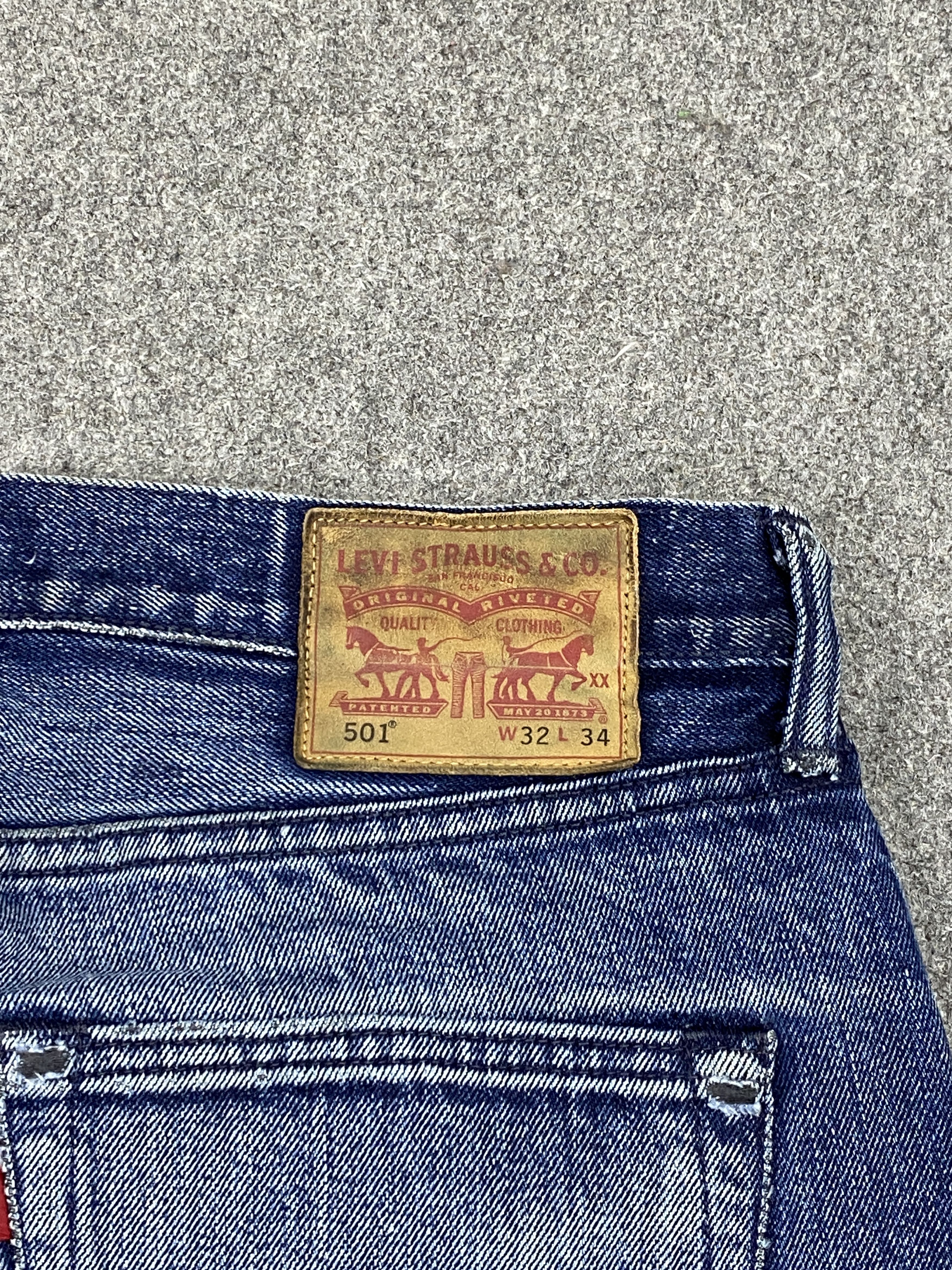Levi's Vintage Levis 501 Faded Jeans DP2756 Size US 33 - 5 Thumbnail