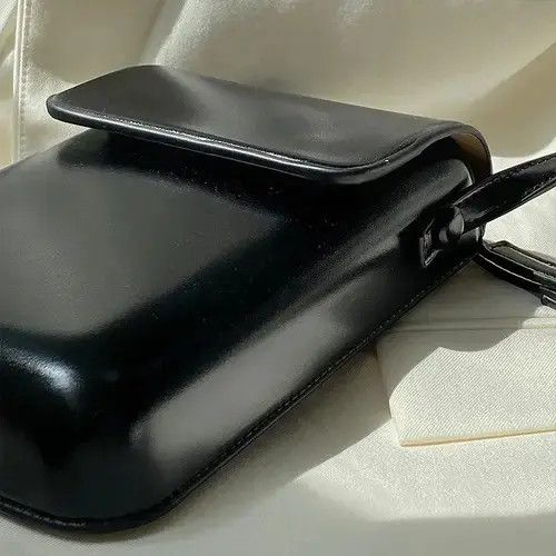 VIBE Korean fashion black square mini flap bag crossbody bag Size ONE SIZE - 3 Thumbnail