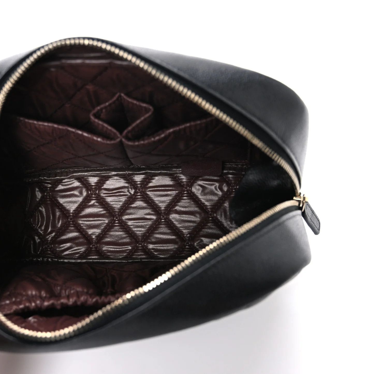 Chanel os11x0326 Size: OS / Medium Curvy Pouch Cosmetic Case Size ONE SIZE - 5 Thumbnail