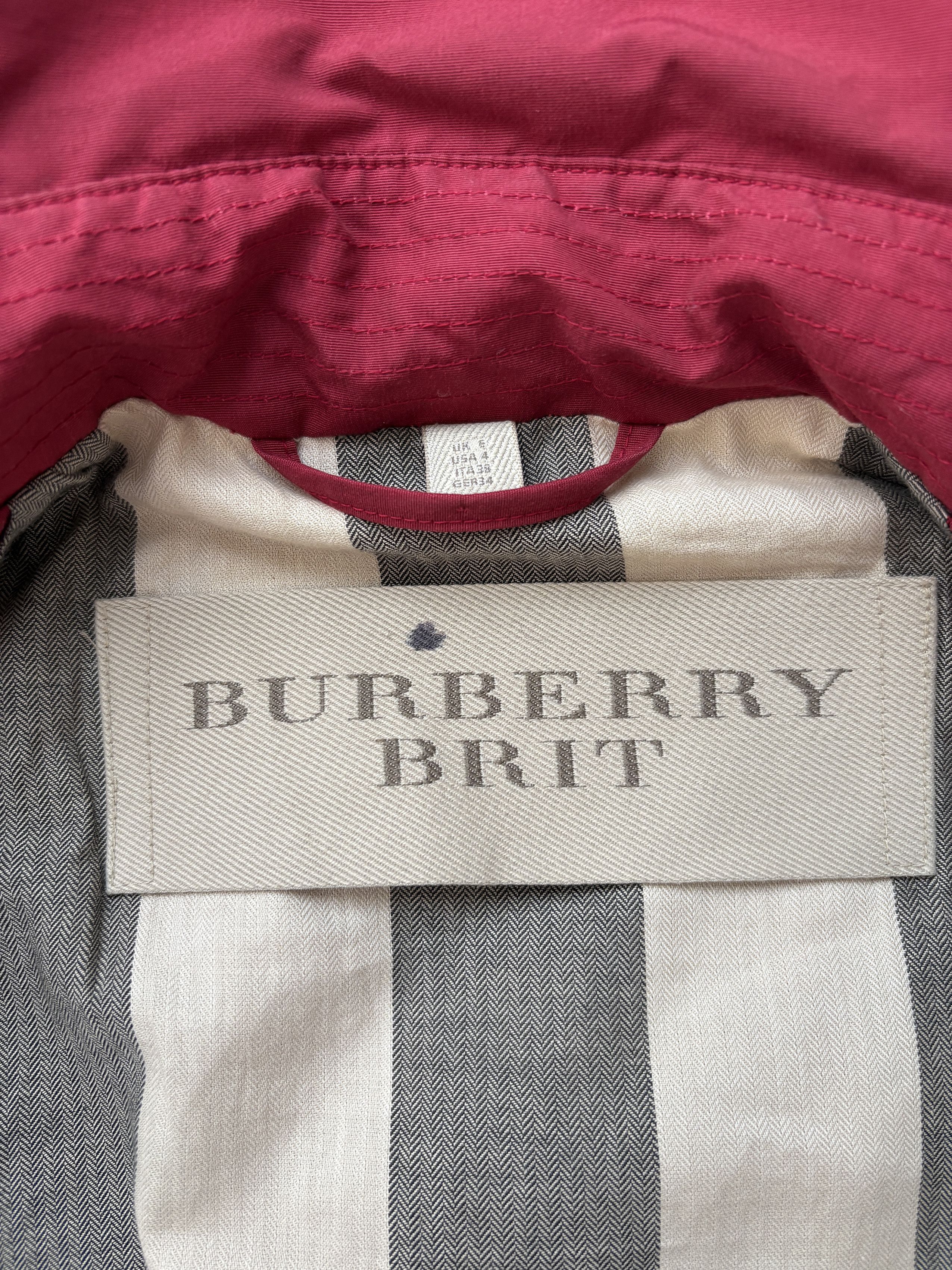 Burberry ⚡️QUICK SALE⚡️2015 Burberry SAMPLE Red Short Trench Coat Size XS / US 0-2 / IT 36-38 - 5 Thumbnail