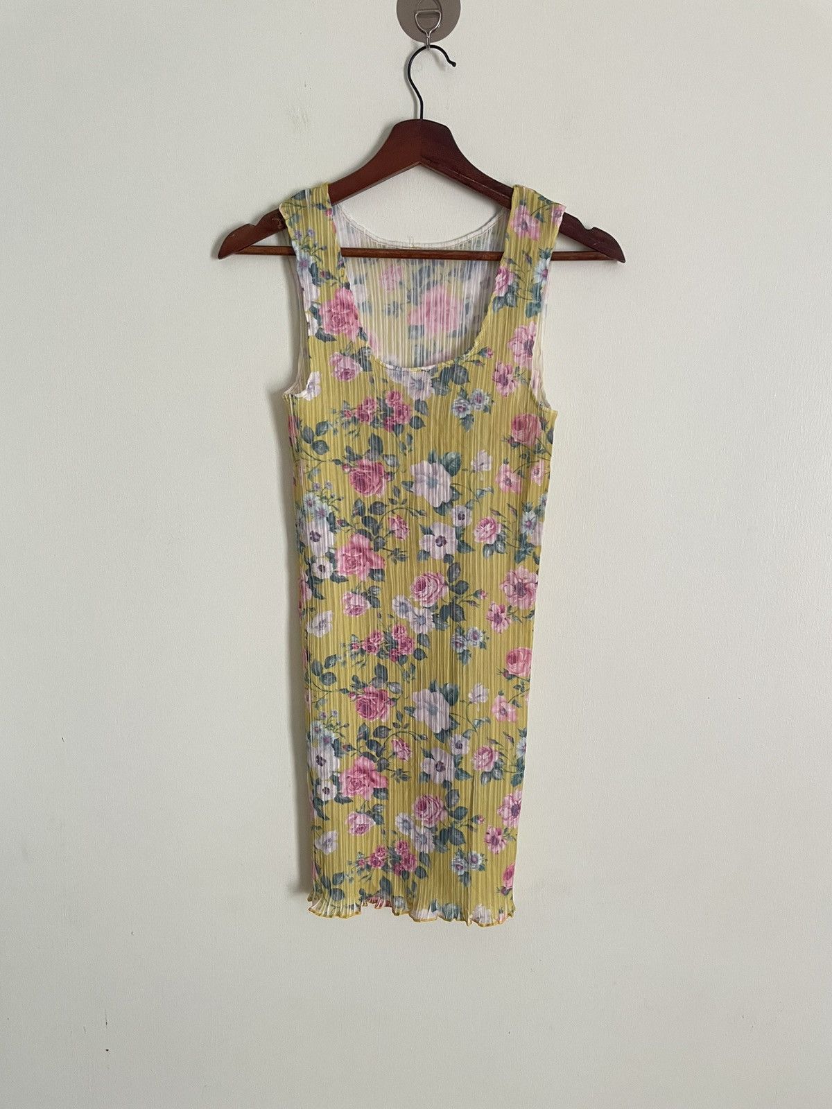 image of Italian Designers x Sisley Pleated Dress Yellow Floral, Women's (Size Small)