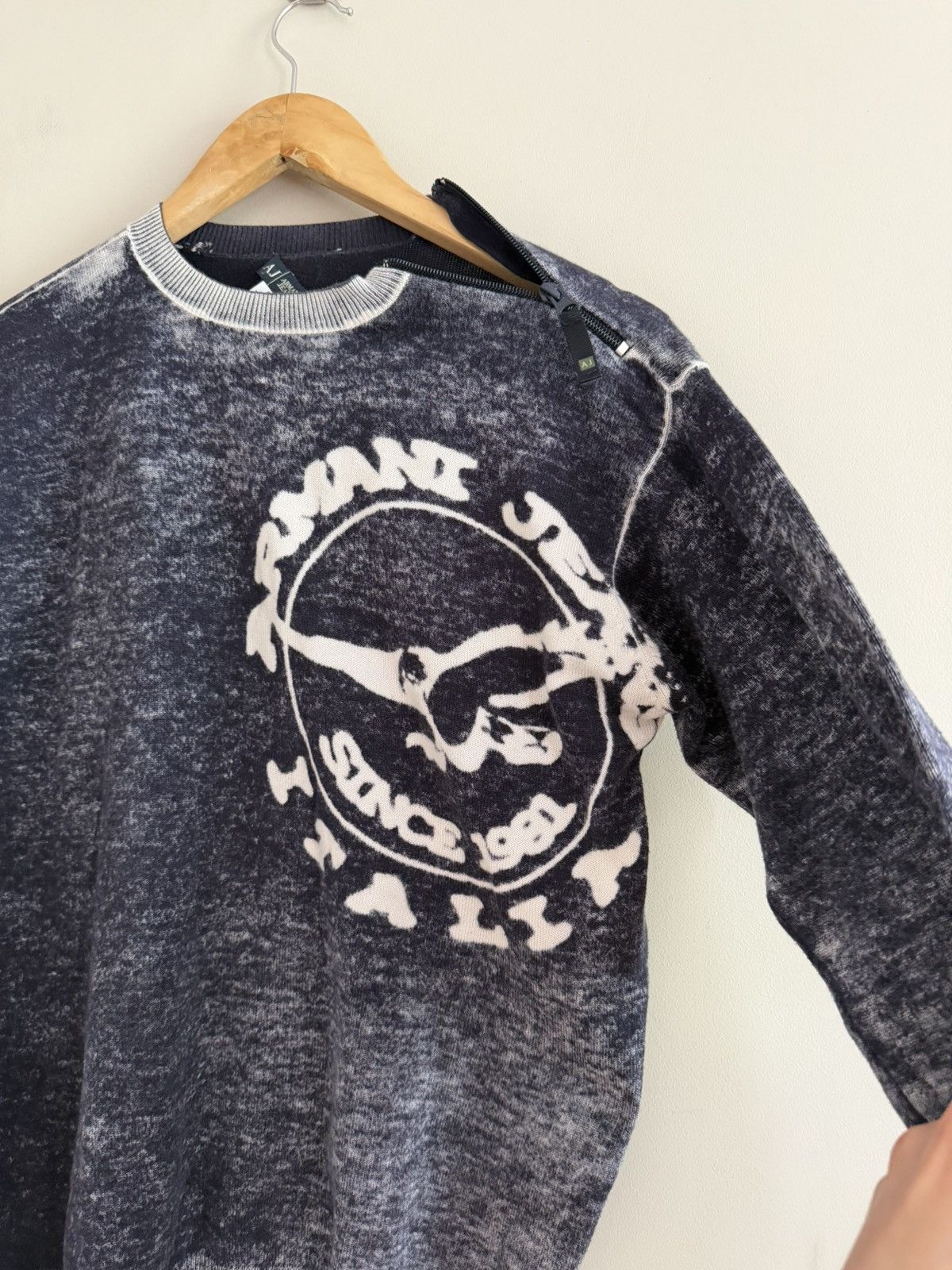 Armani Vintage Armani Jeans Graphic Knit Sweater Navy Size US M / EU 48-50 / 2 - 5 Thumbnail