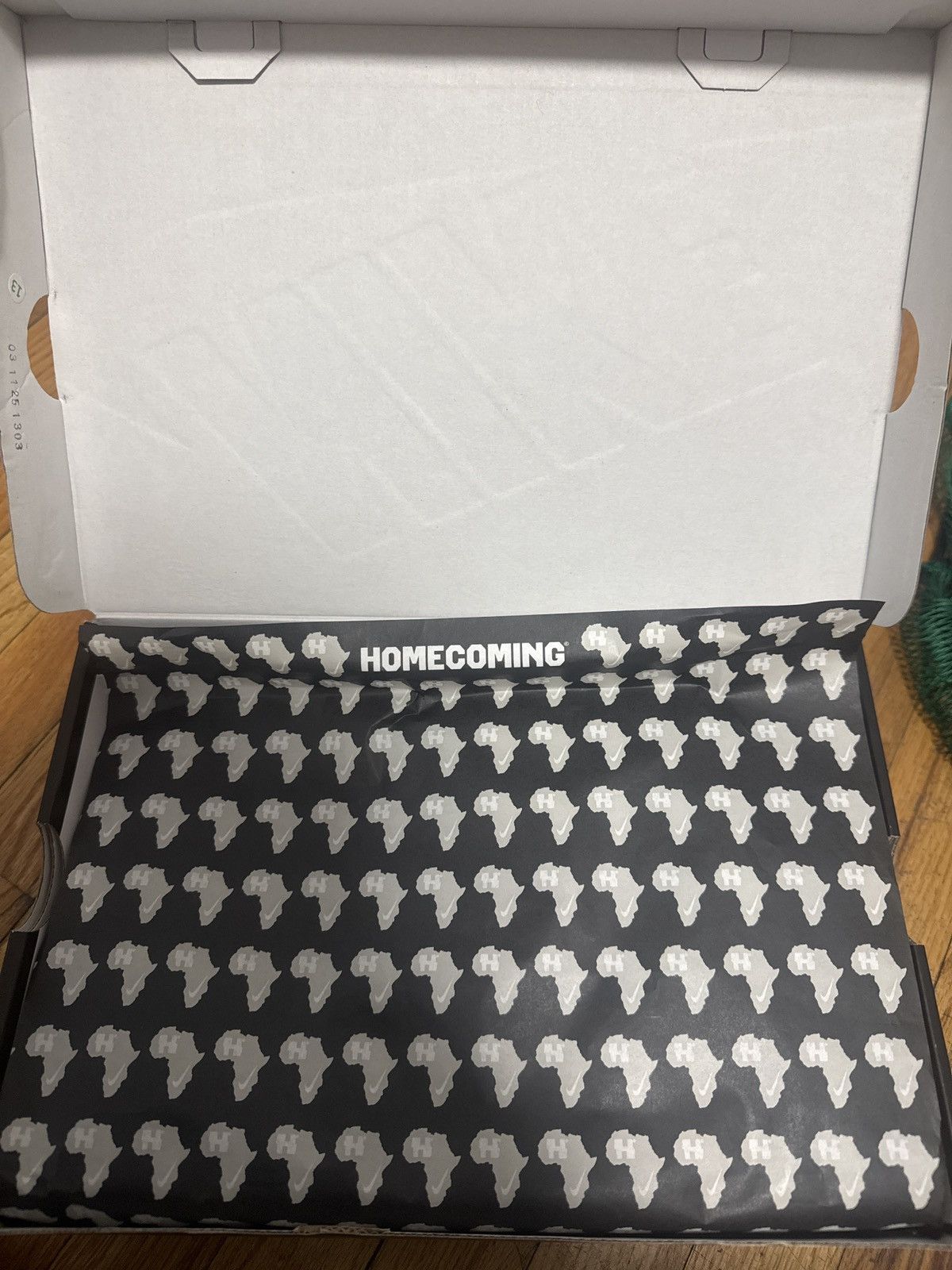 Nike Nike X Homecoming Collab Size US 6 / EU 39 - 4 Thumbnail