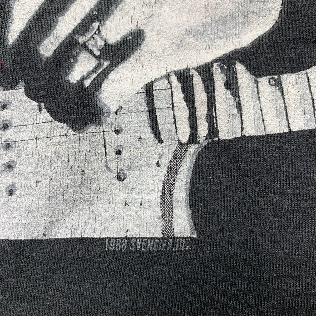 Vintage Vintage 1988 Yngwie Malmsteen Rare T-shirt Oddysey Tour 80s Size US S / EU 44-46 / 1 - 8 Thumbnail