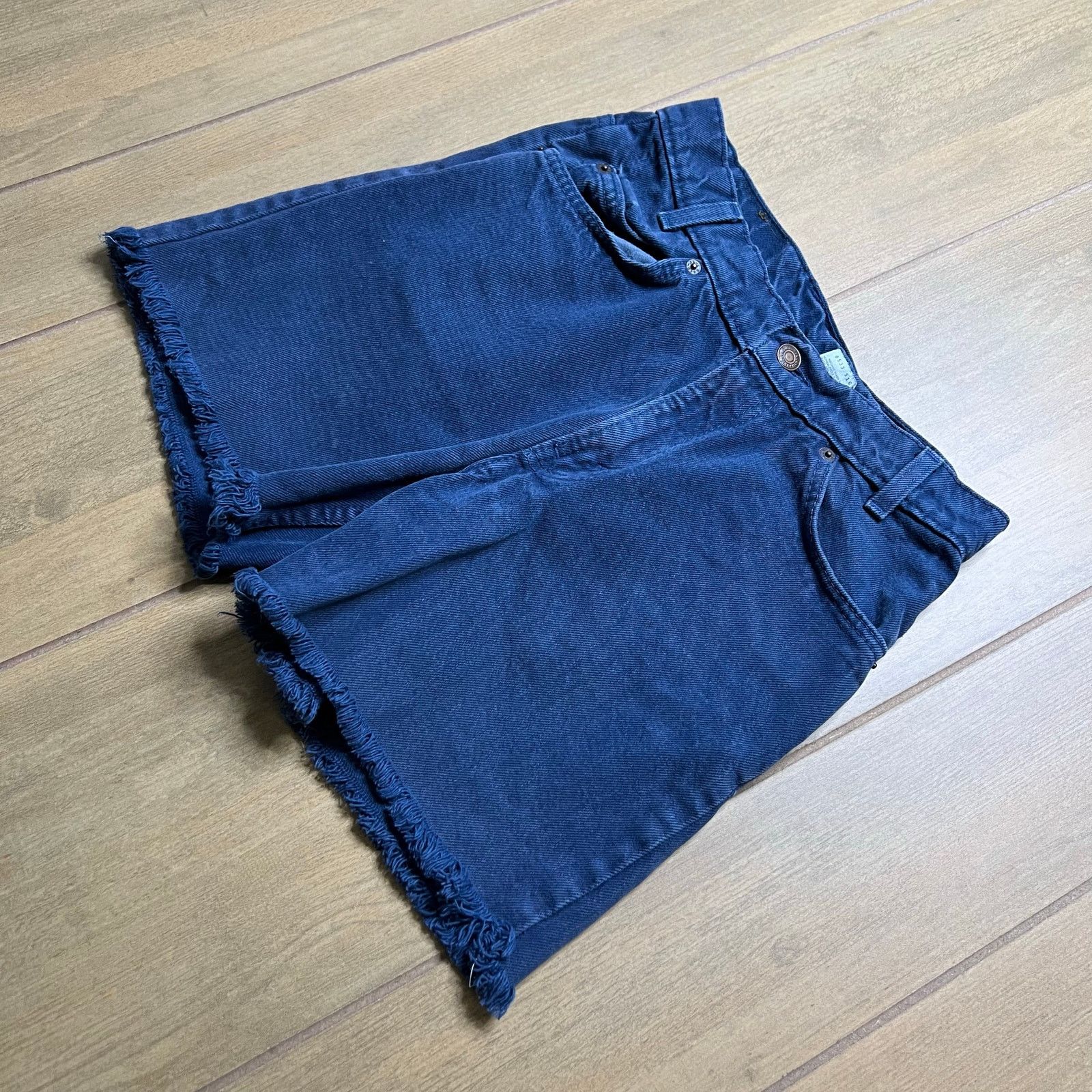 Levi's Vintage 90s Levi’s 550 Denim Cutoff Shorts W28 USA Made Size 27" / US 4 / IT 40 - 13 Thumbnail