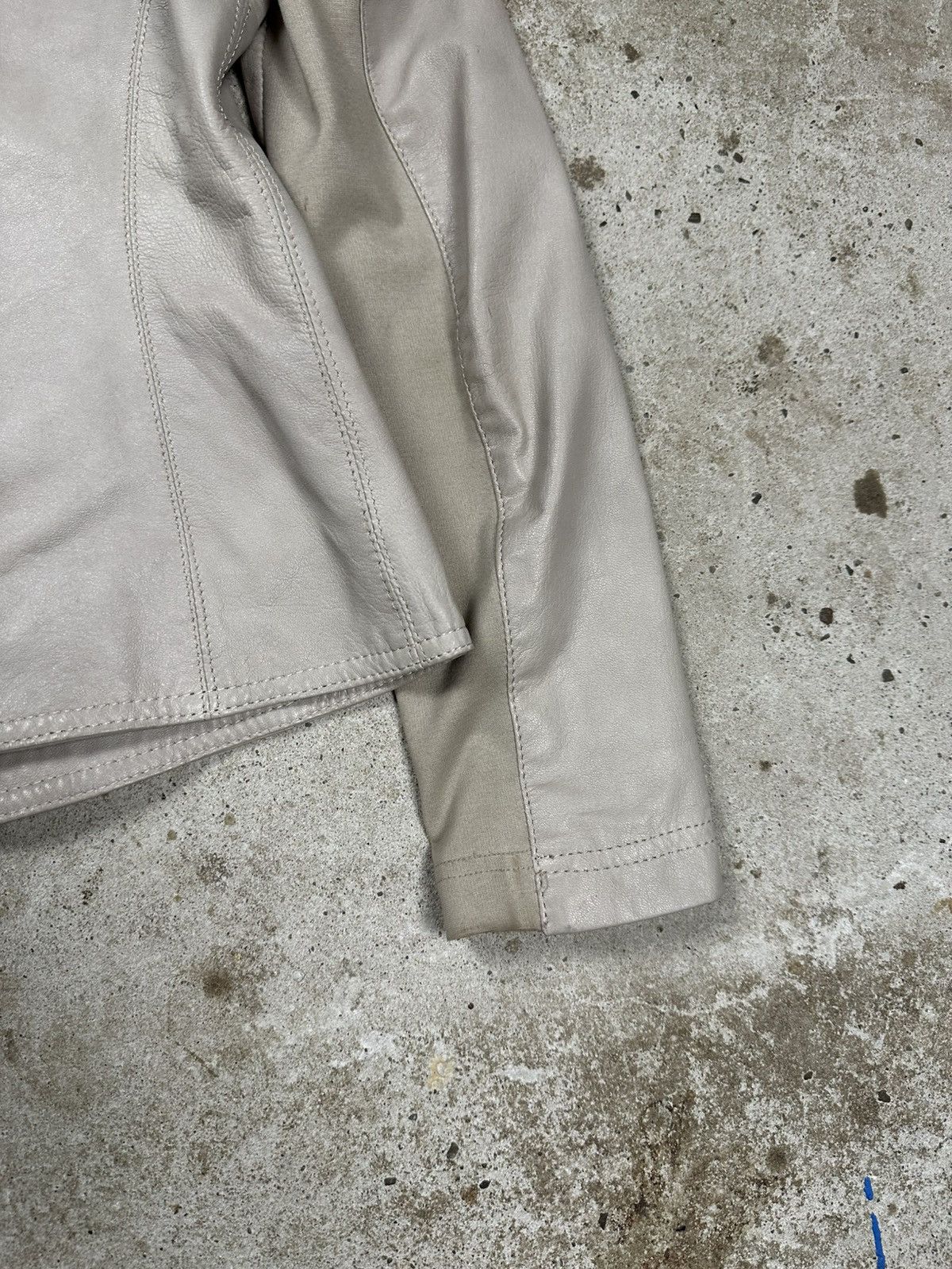 Japanese Brand Vintage Y2K Genuine Leather Beige Asymmetrical Archive Jackt Size US S / EU 44-46 / 1 - 10 Thumbnail