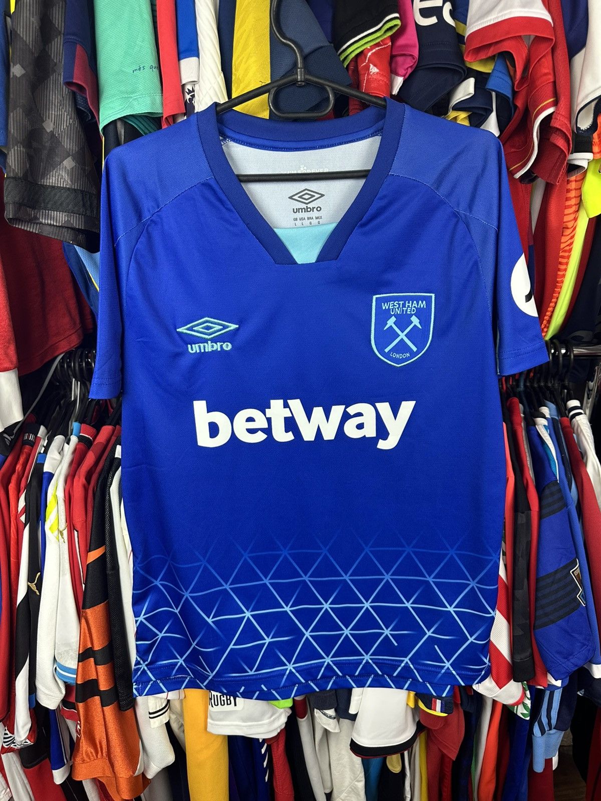 Umbro WEST UMBRO HAM UNITED 2023 2024 SOCCER SOCCER FOOTBALL SHIRT Size US L / EU 52-54 / 3 - 1 Thumbnail