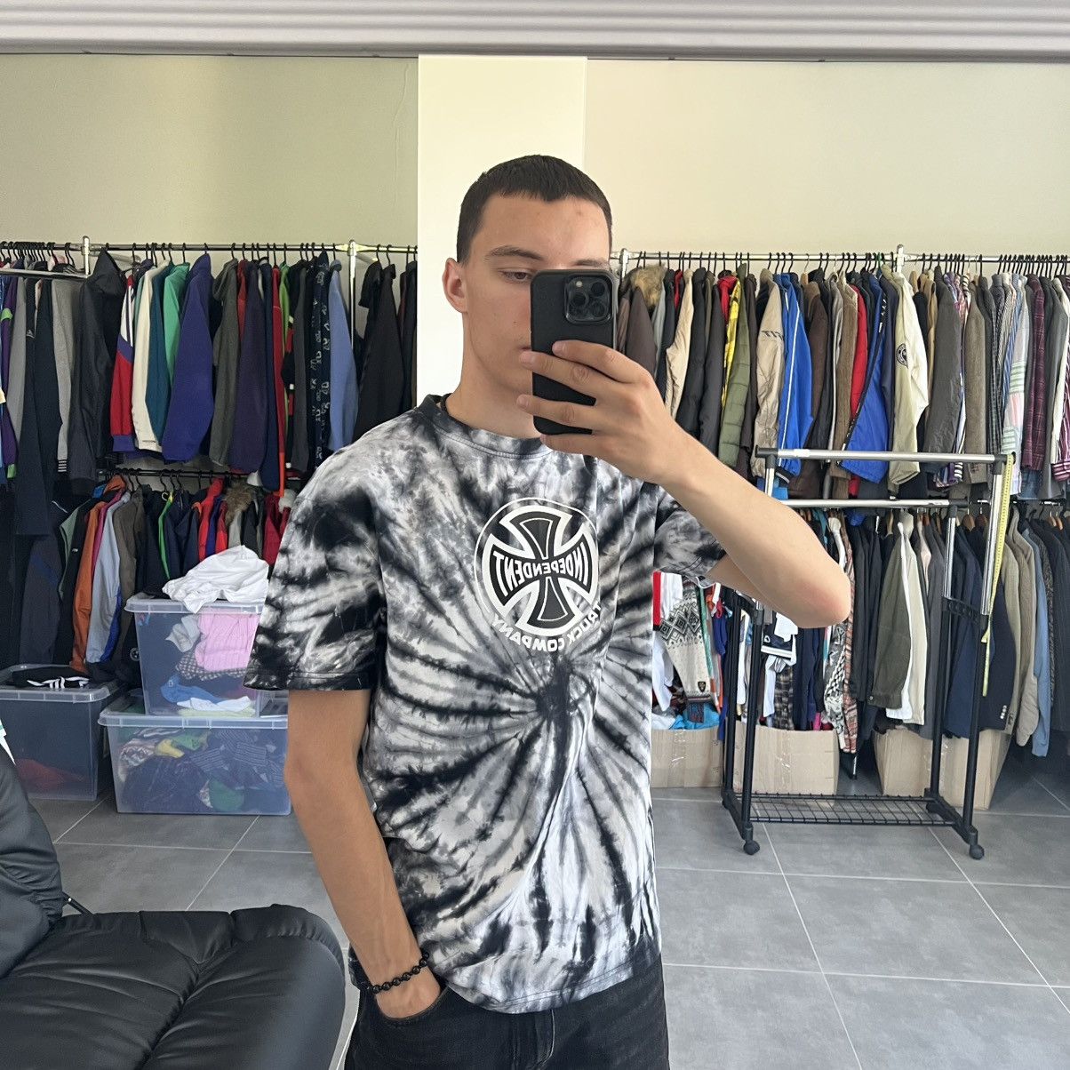 Independent Truck Co. Independent Truck Company Tie Dye Y2K T-Shirt Men Size M Size US M / EU 48-50 / 2 - 2 Thumbnail