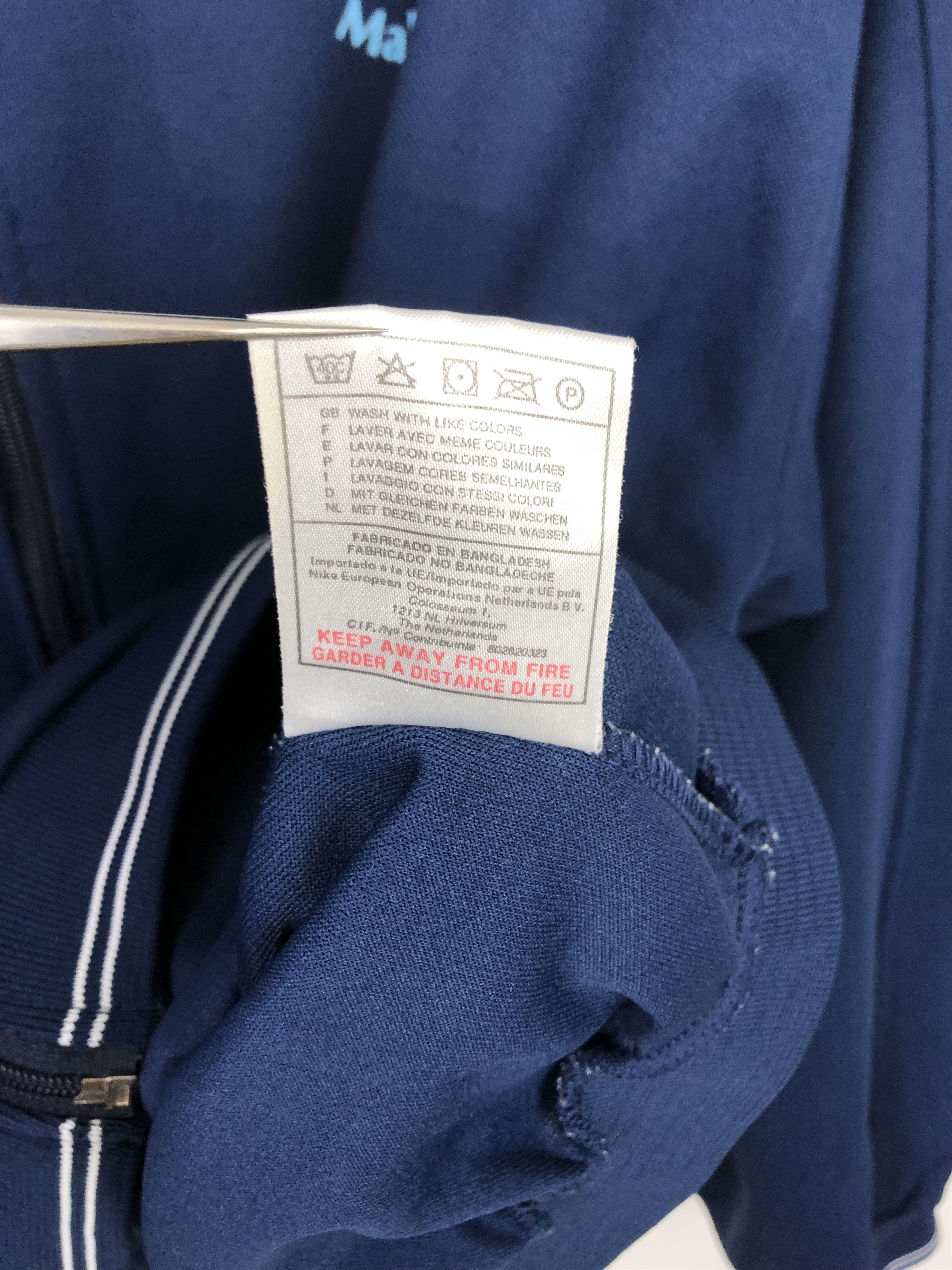 Nike Vintage Nike Malmo Football Jacket Ibrahimovic Track Top Size US L / EU 52-54 / 3 - 10 Thumbnail