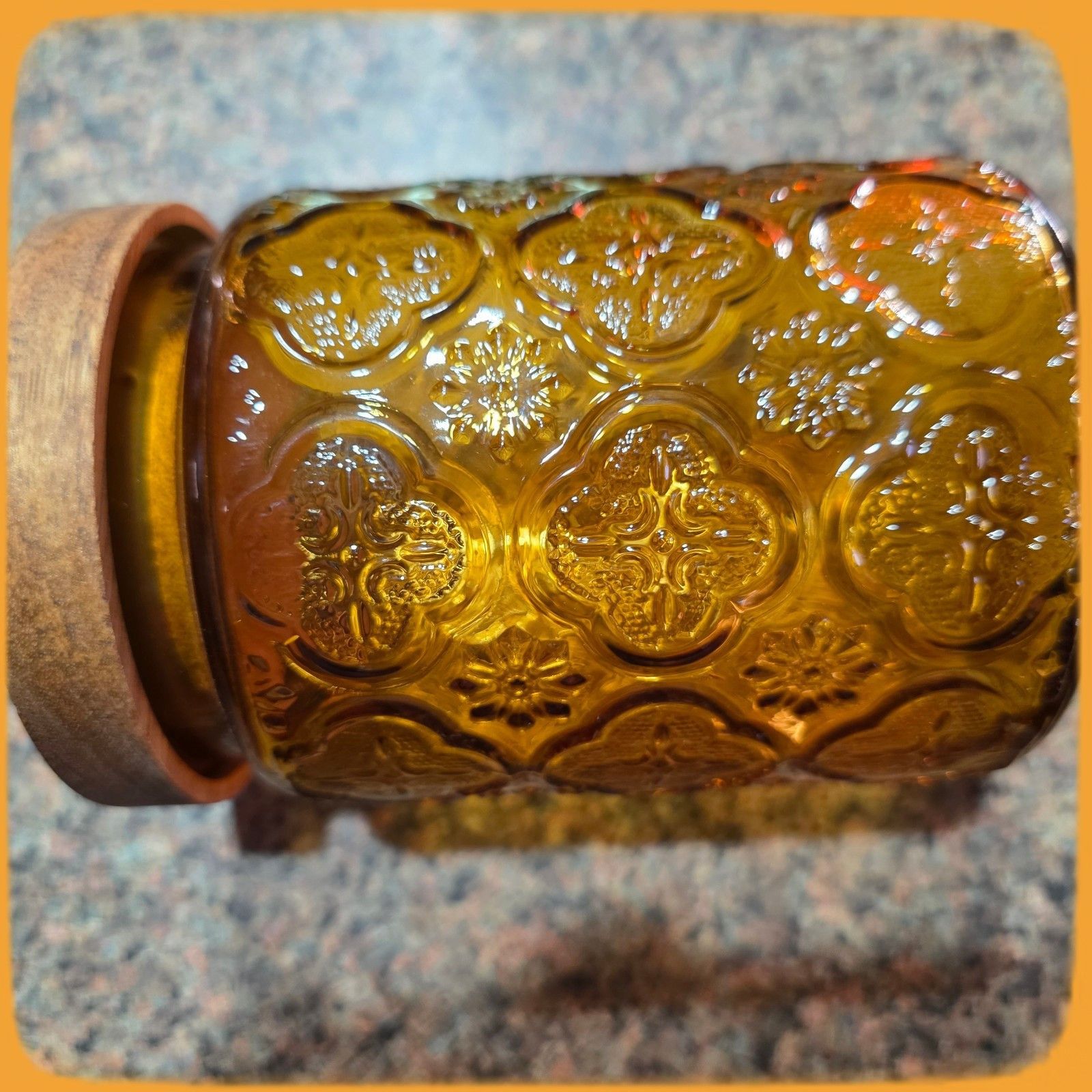Other Textured Colored Glass Jar Airtight Wooden Lid, 24 Fl Oz Con Size ONE SIZE - 3 Thumbnail