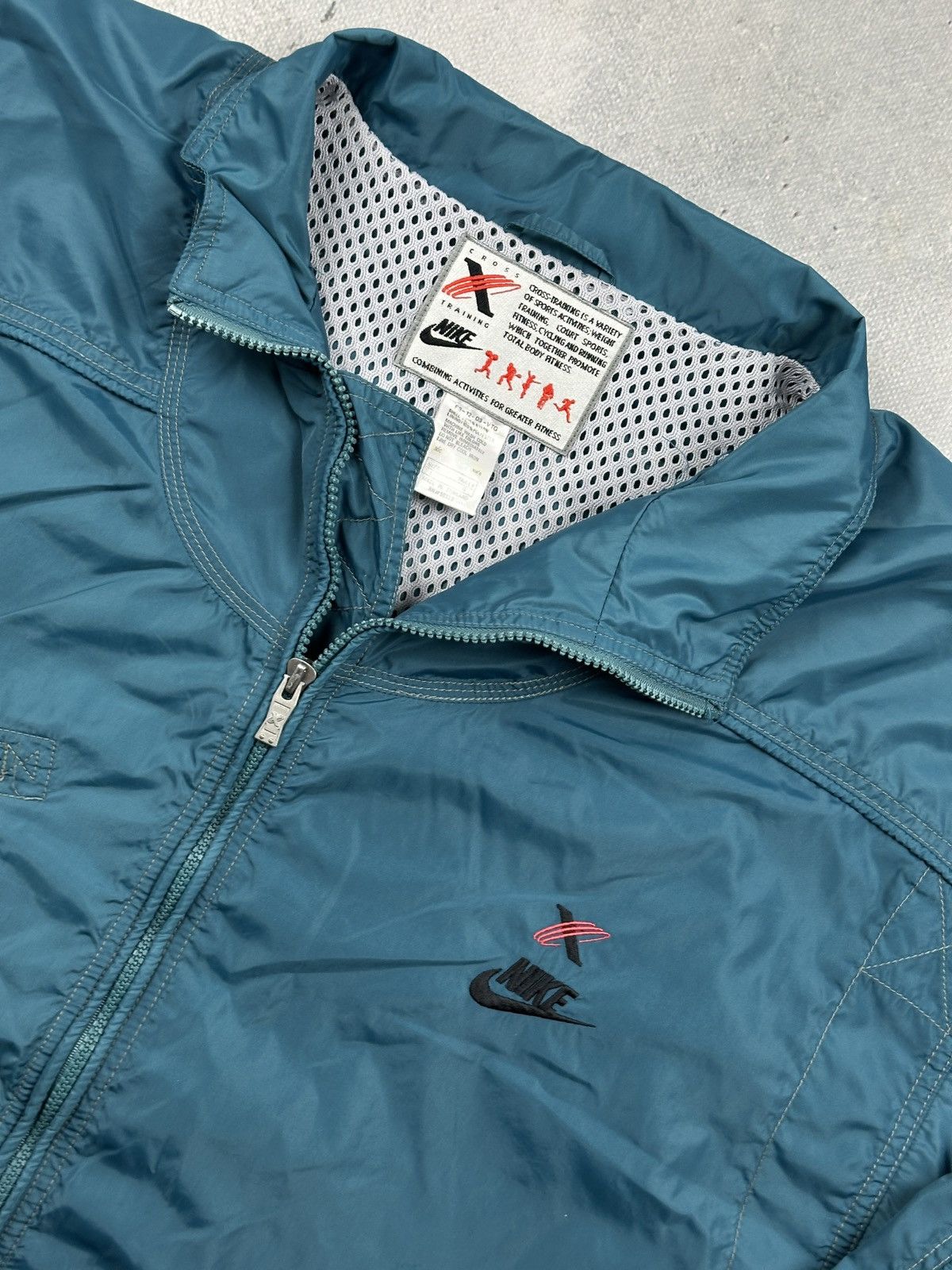 Nike Vintage Nike Cross Training Teal Mesh Lined Windbreaker 90s Size US L / EU 52-54 / 3 - 10 Thumbnail