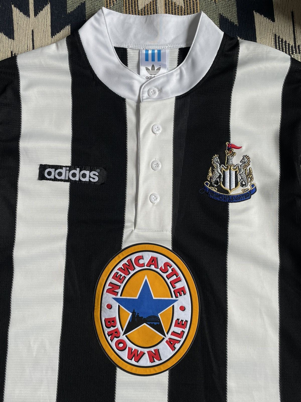 Adidas × Vintage Vintage NewCastle United 1995/97 #9 Shearer Soccer Jersey Size US L / EU 52-54 / 3 - 5 Thumbnail