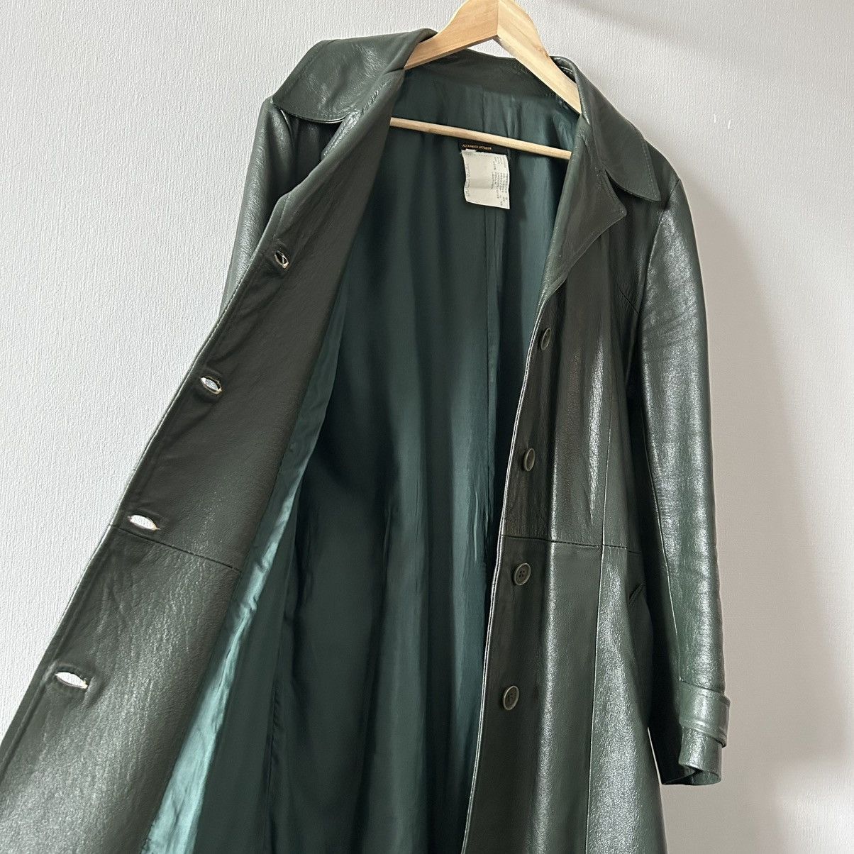 Alexander McQueen Alexander McQueen AW1997 Jungle Runway Leather Coat Maxim Size US M / EU 48-50 / 2 - 18 Thumbnail