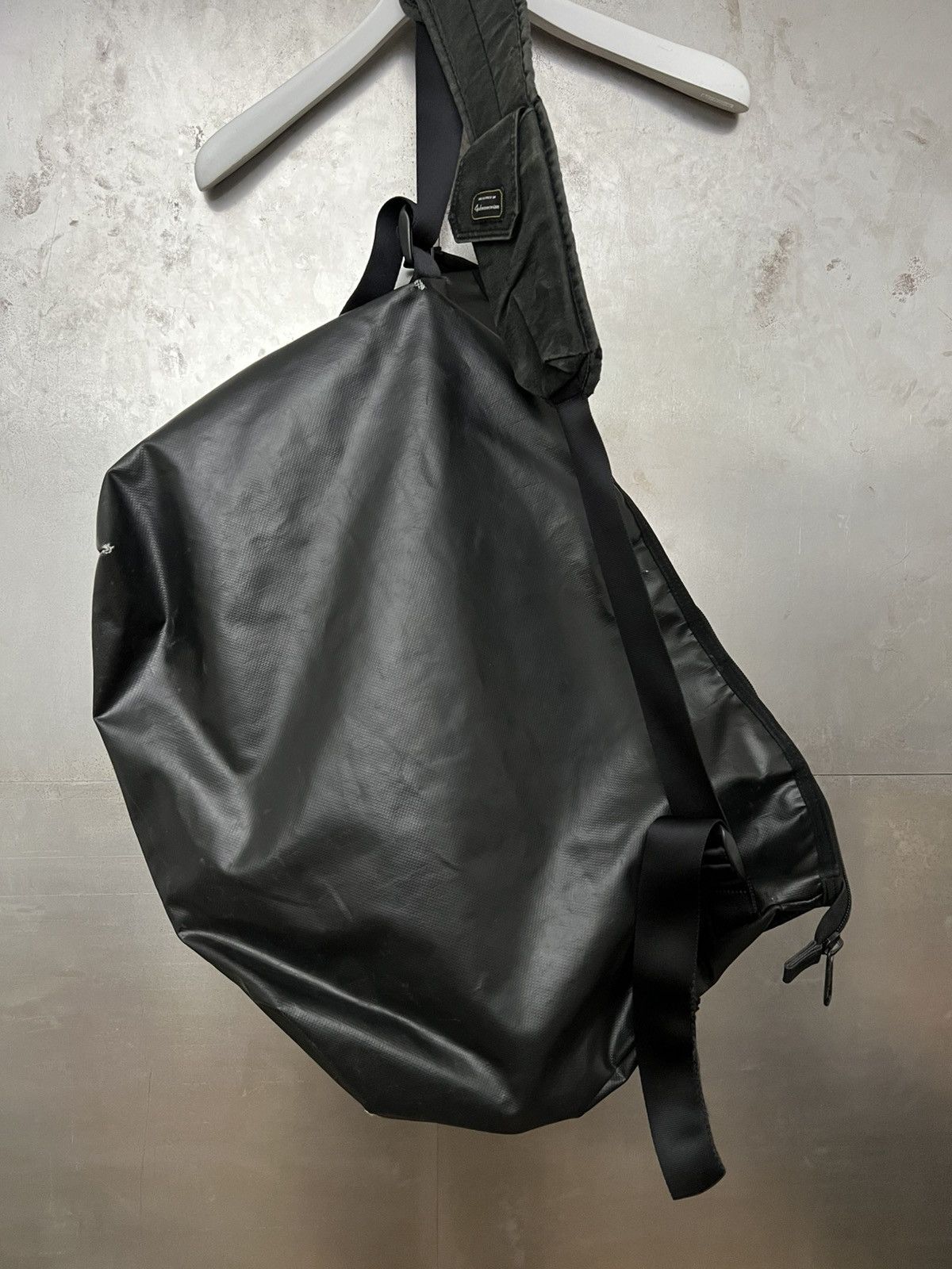 Undercover Undercover Ethnic Skull Messenger Bag XL RARE Size ONE SIZE - 3 Thumbnail