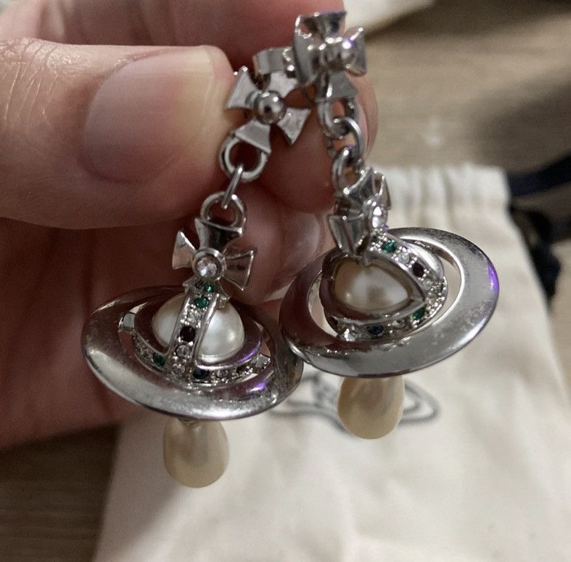 Vivienne Westwood Vivienne Westwood Silver Toned Pearl Drop Earrings Size ONE SIZE - 7 Thumbnail