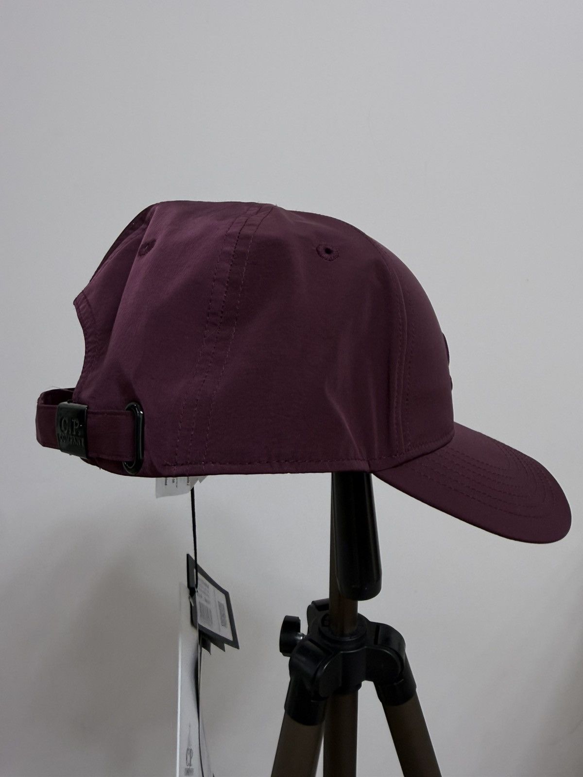 C.P. Company C.P. Company Eco Chrome Cap Burgundy Adjustable Size ONE SIZE - 5 Thumbnail