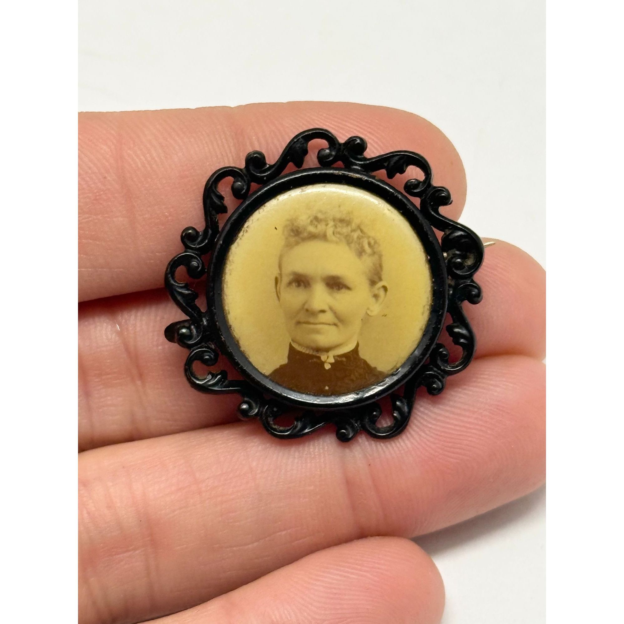 Vintage Estate antique portrait frame pin Size ONE SIZE - 3 Thumbnail