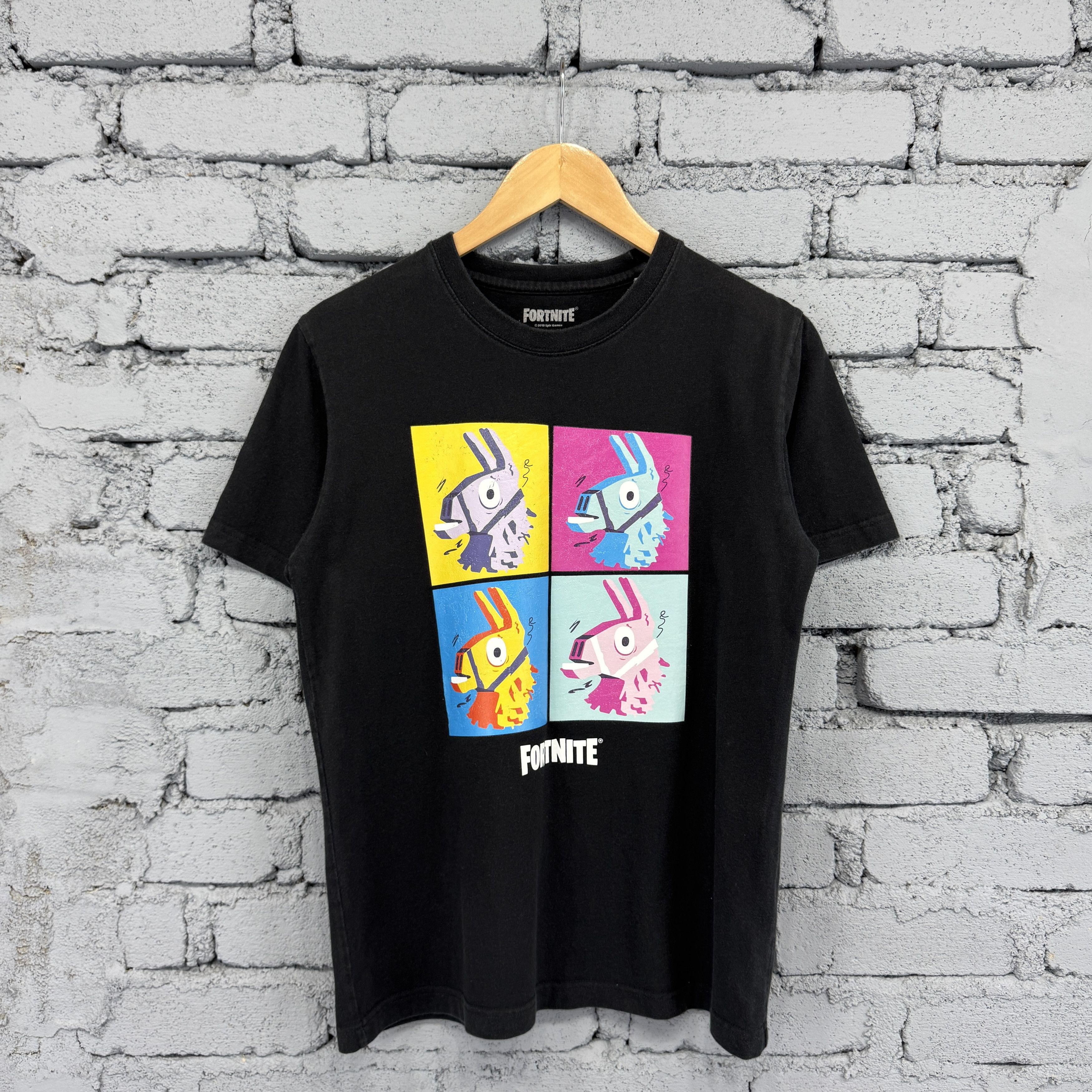 Vintage Fornite Graphic Epic Games Sunfaded Tshirt Size US M / EU 48-50 / 2 - 1 Thumbnail