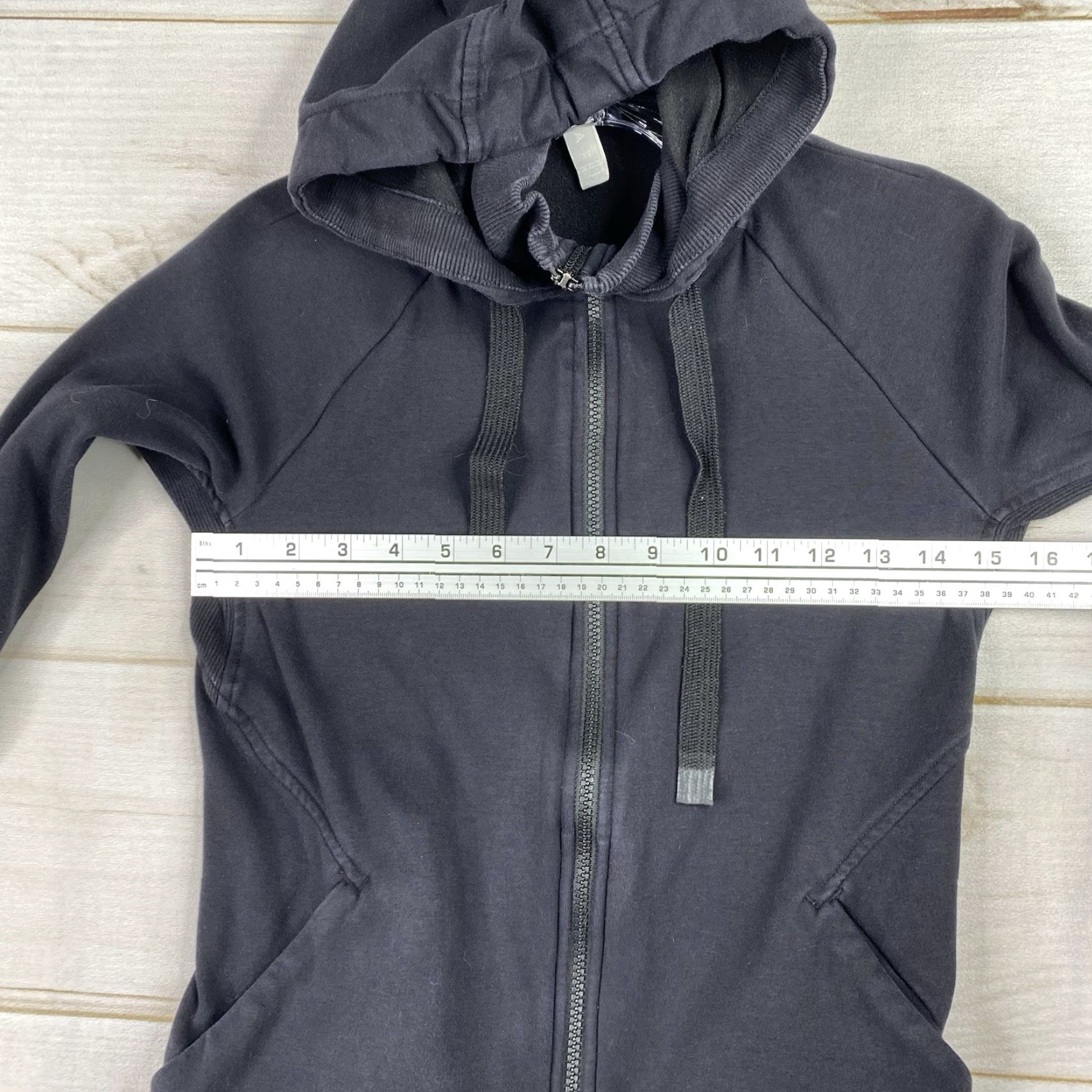 Athleta Athleta Hoodie Women XS Black Full Zip Pockets Thumb Holes Athletic Jacket Size XS / US 0-2 / IT 36-38 - 5 Thumbnail