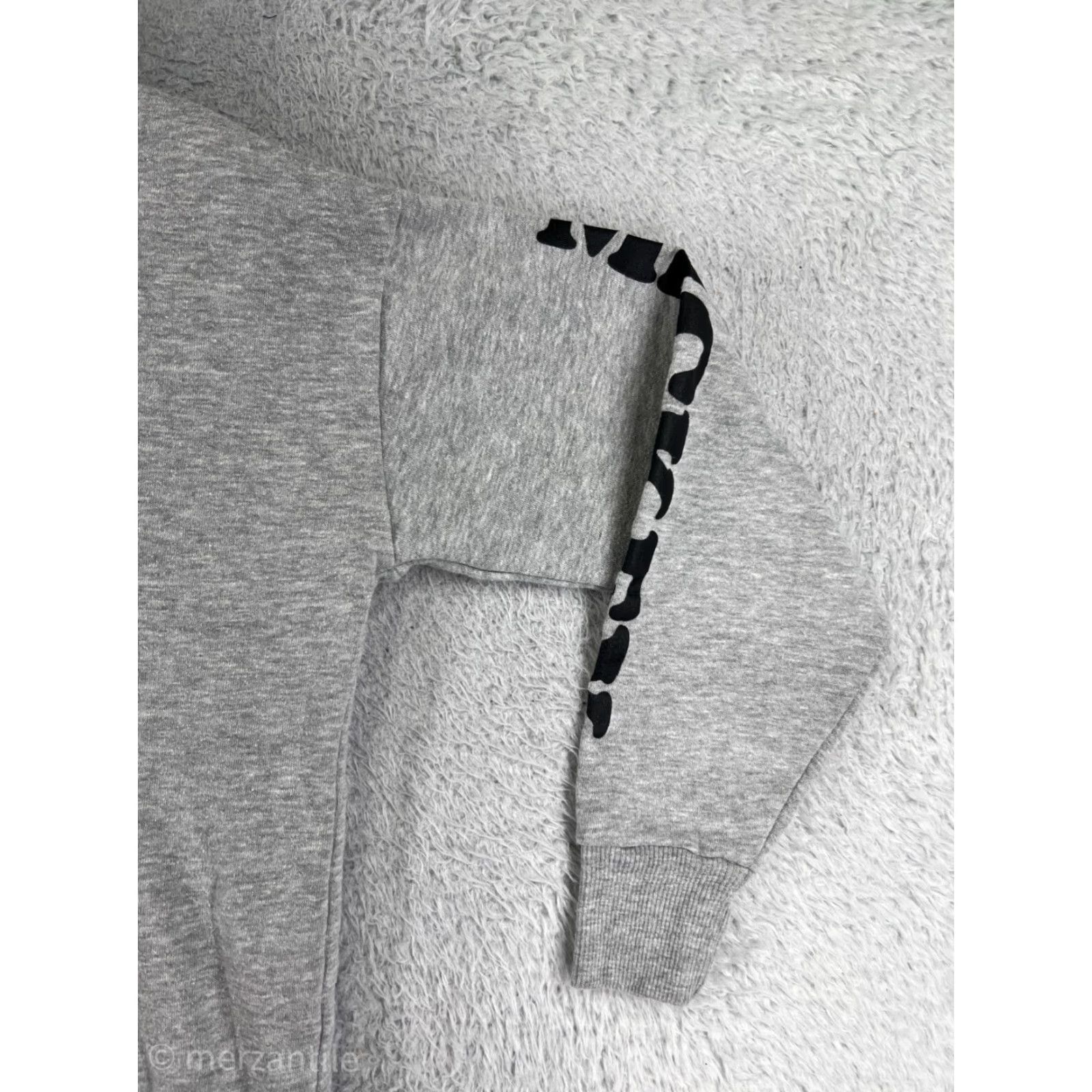 Disney Disney Men Sweater Hoodie Shirt XS Gray Mickey Mouse Cotton Blend Embroidered Logo Pullover Winter 90s Theme? Size US XS / EU 42 / 0 - 5 Thumbnail