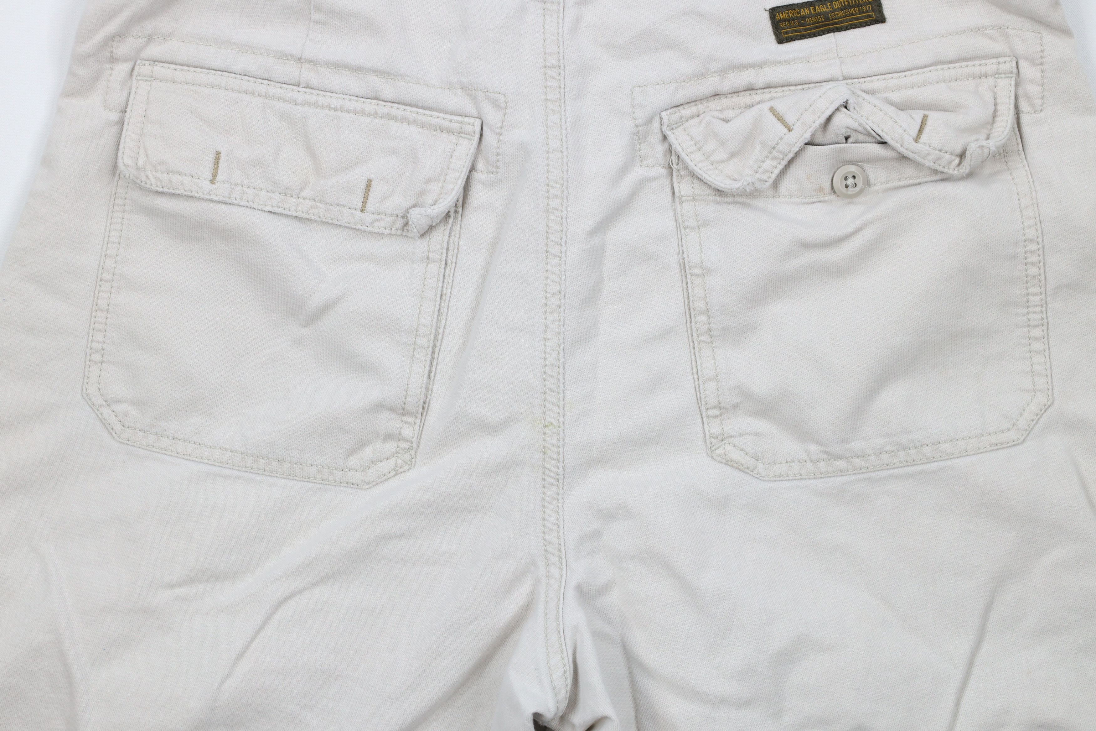 American Eagle Outfitters Vintage American Eagle Outfitters Fit Cargo Shorts Beige Size US 32 / EU 48 - 12 Thumbnail