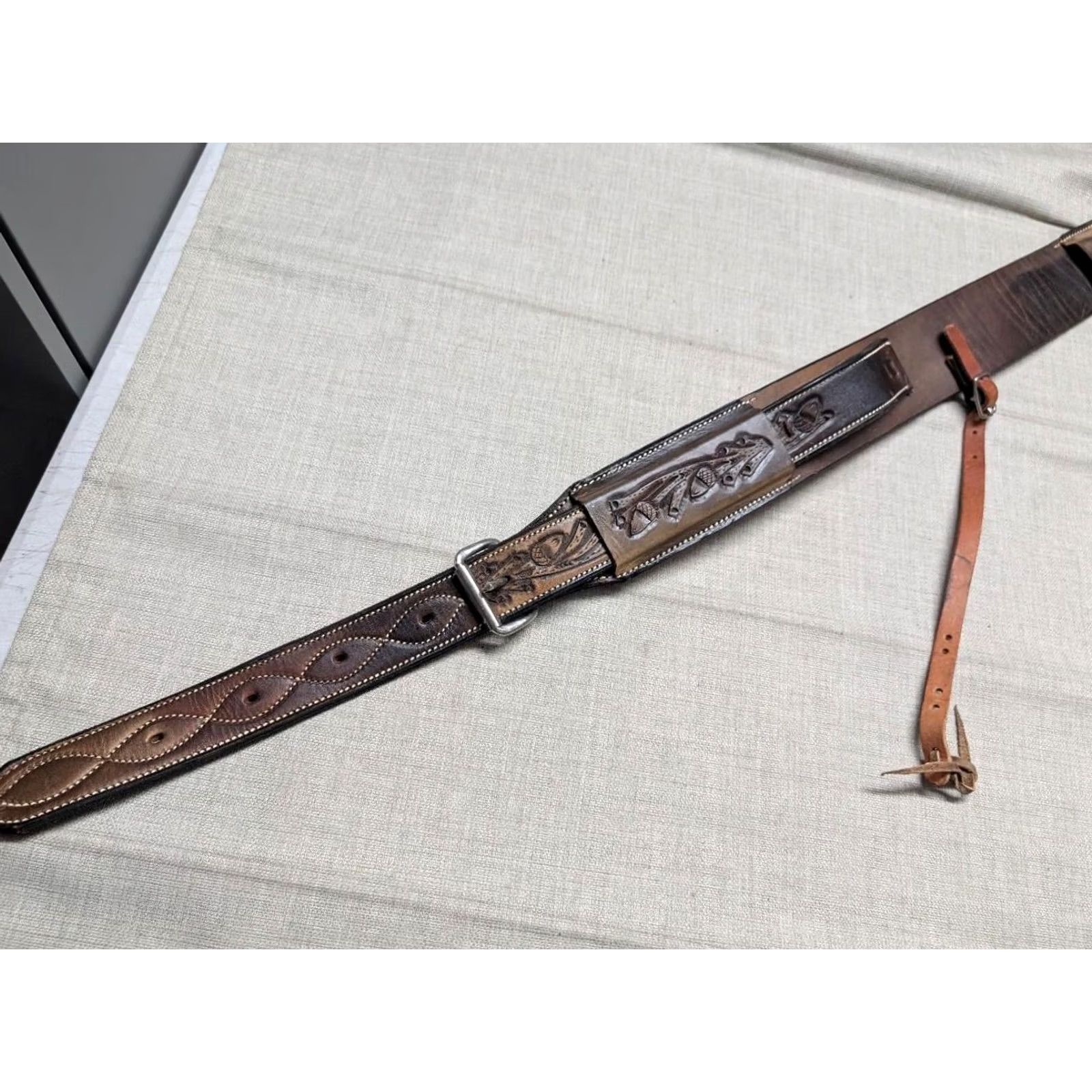 Vintage VINTAGE HOLSTER GUN BELT acrons TOOLED oak tree leather western Mens Size 42 Brown Size 42 - 3 Thumbnail