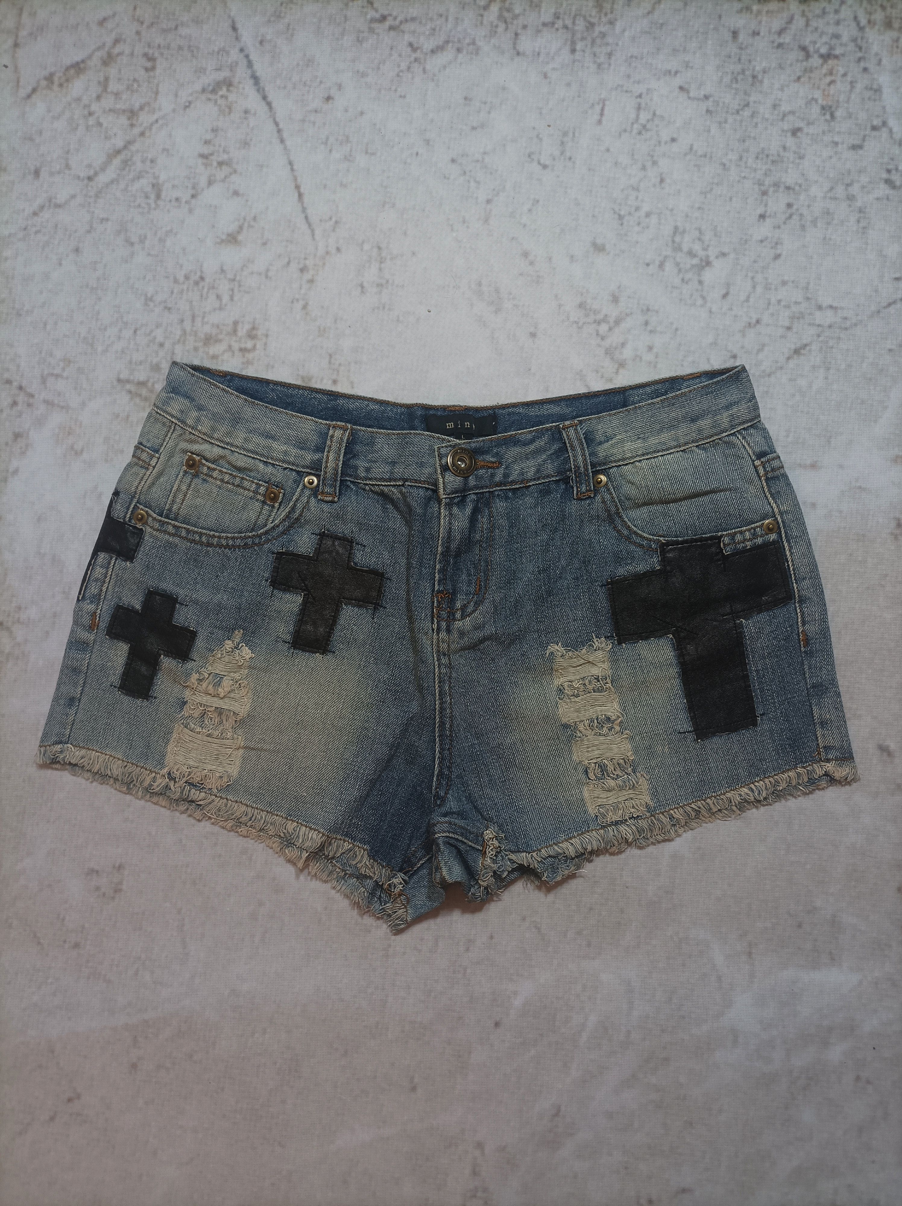 Japanese Brand × Vintage Vintage Y2K Distressed Shorts Japanese CHROME HEARTS style Size 30" / US 8 / IT 44 - 1 Thumbnail