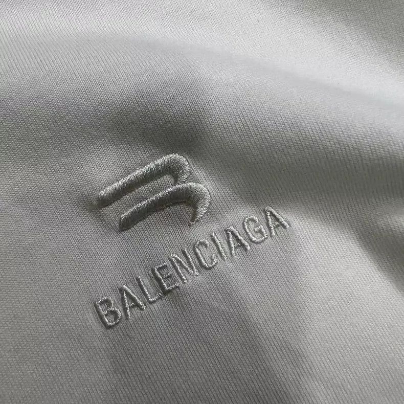 Balenciaga Balenciaga Embroidered short sleeve new style. Size xs Size US XS / EU 42 / 0 - 3 Thumbnail
