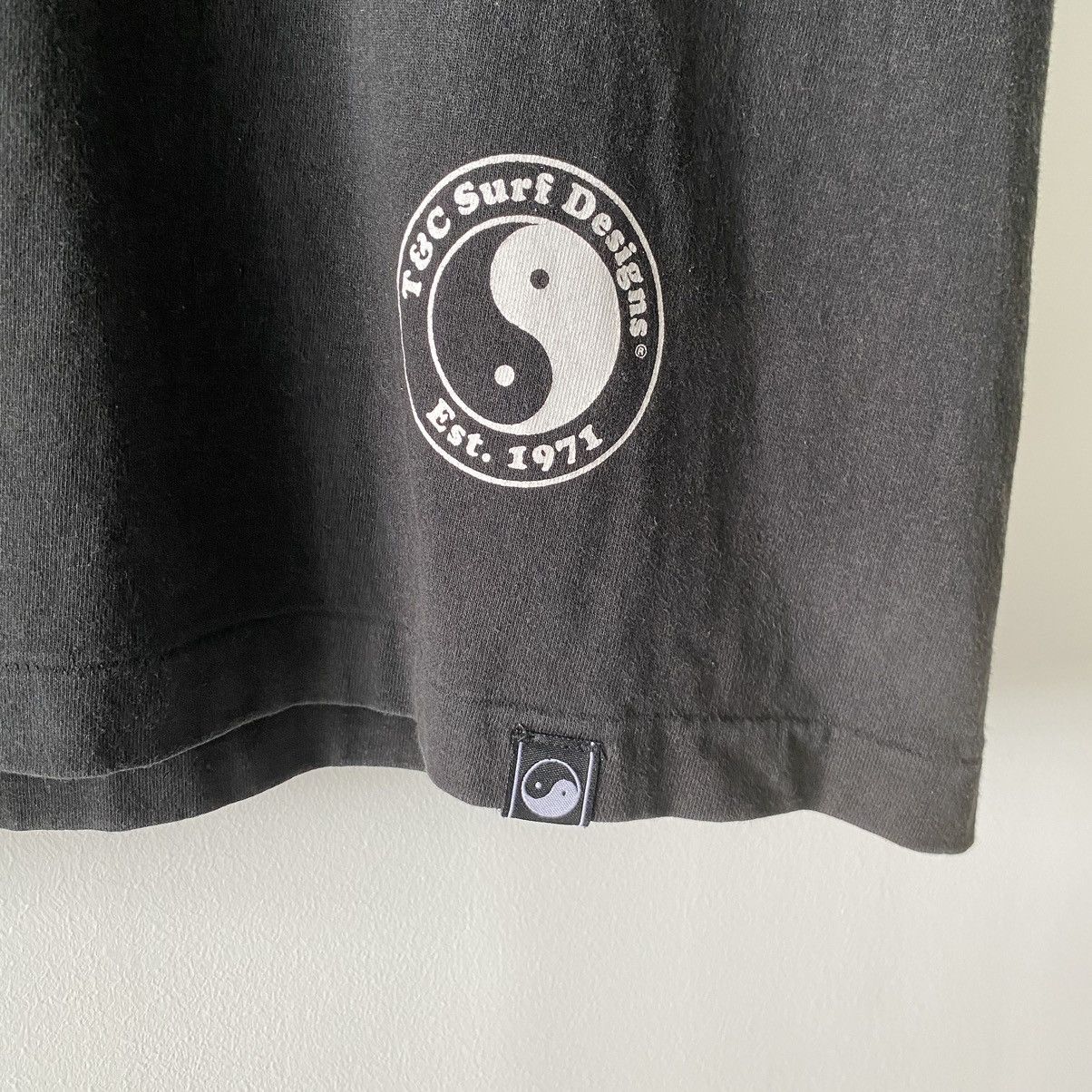 Vintage Vintage Faded 90s T&C Surf Designs ERD GRUNGE GRAIL TEE Size US XL / EU 56 / 4 - 5 Thumbnail