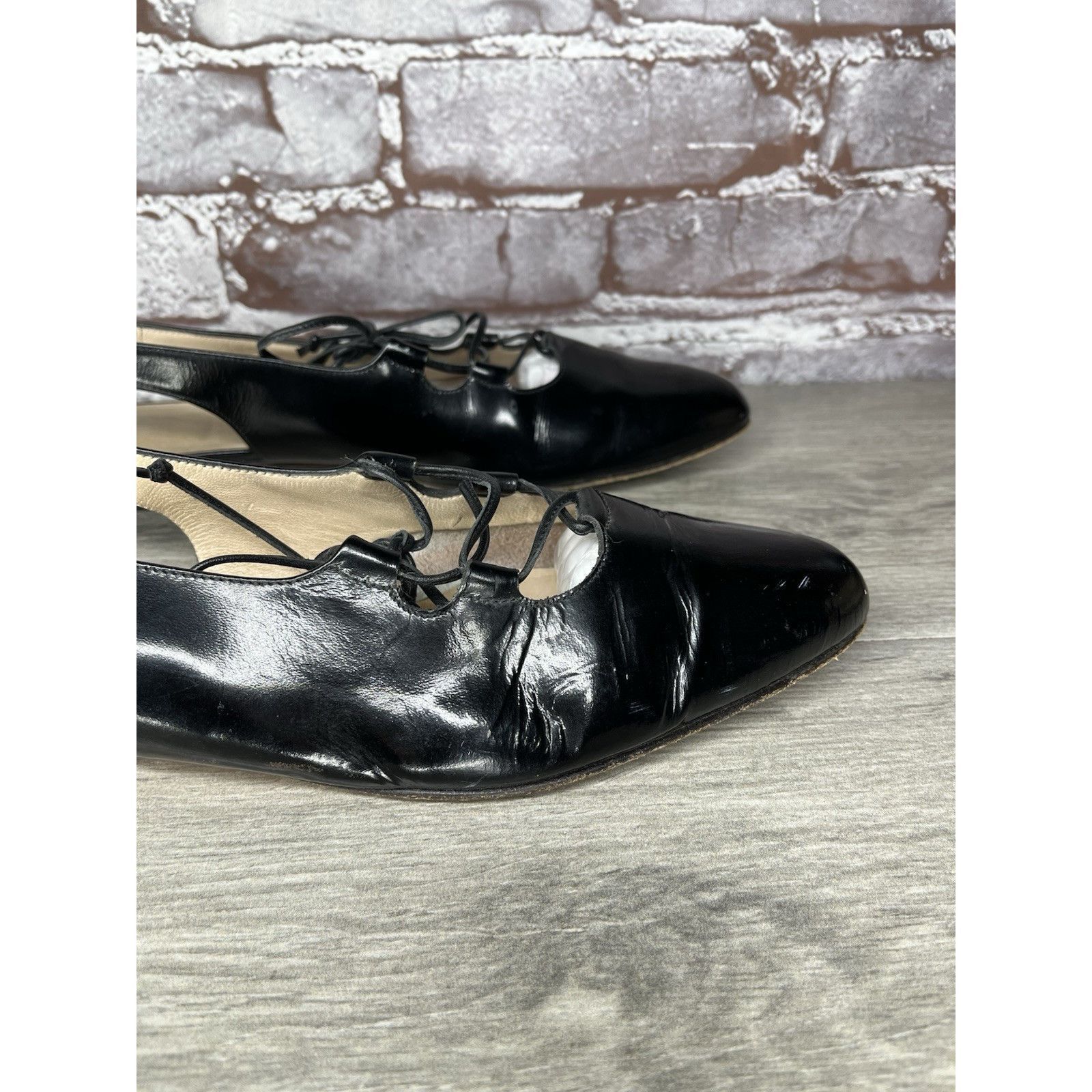 Salvatore Ferragamo Salvatore Ferragamo Boutique Black Patent Leather Pumps Shoe Size US 9 / IT 39 - 2 Thumbnail