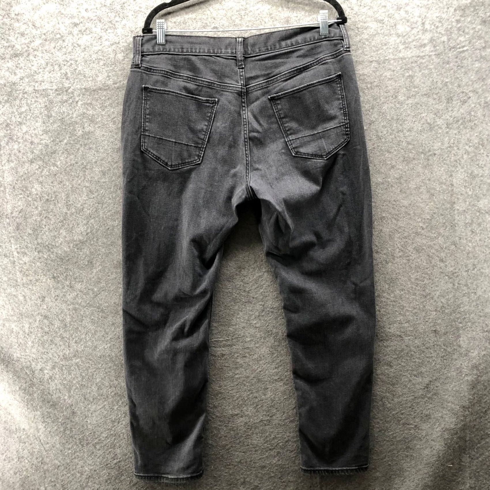 Banana Republic Banana Republic Travel Jeans Mens 35x28 Charcoal Wash Athletic Fit Stretch Denim 5-Pocket Baggy? No, Tapered. Gray/Black Size US 35 - 2 Thumbnail