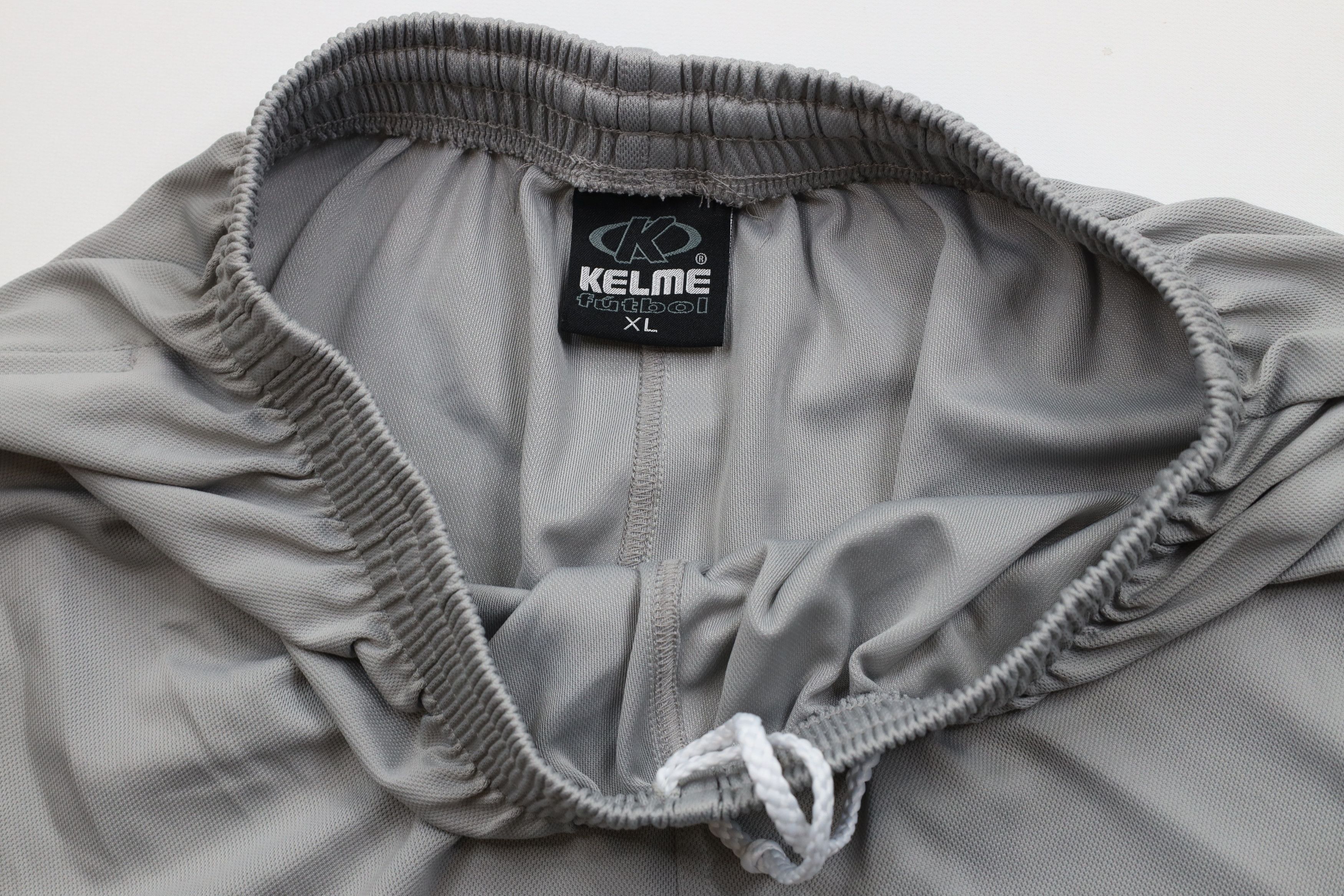 Vintage Vtg 90s Kelme Futbol Above Knee Soccer Shorts Gray Polyester Size US 36 / EU 52 - 6 Thumbnail