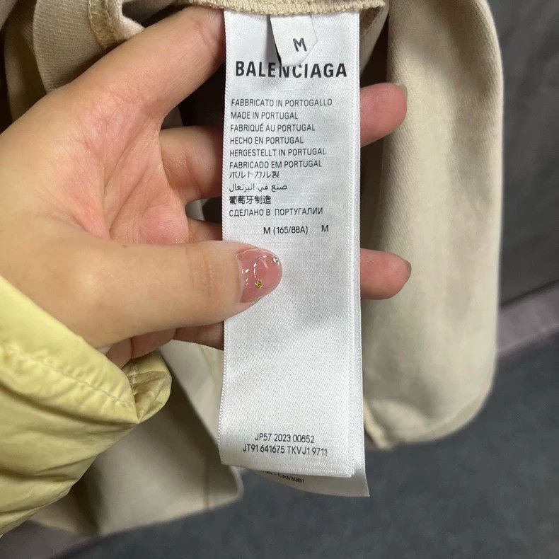Balenciaga Balenciaga Beige Logo Short Sleeve T-Shirt-2506 Size US S / EU 44-46 / 1 - 4 Thumbnail