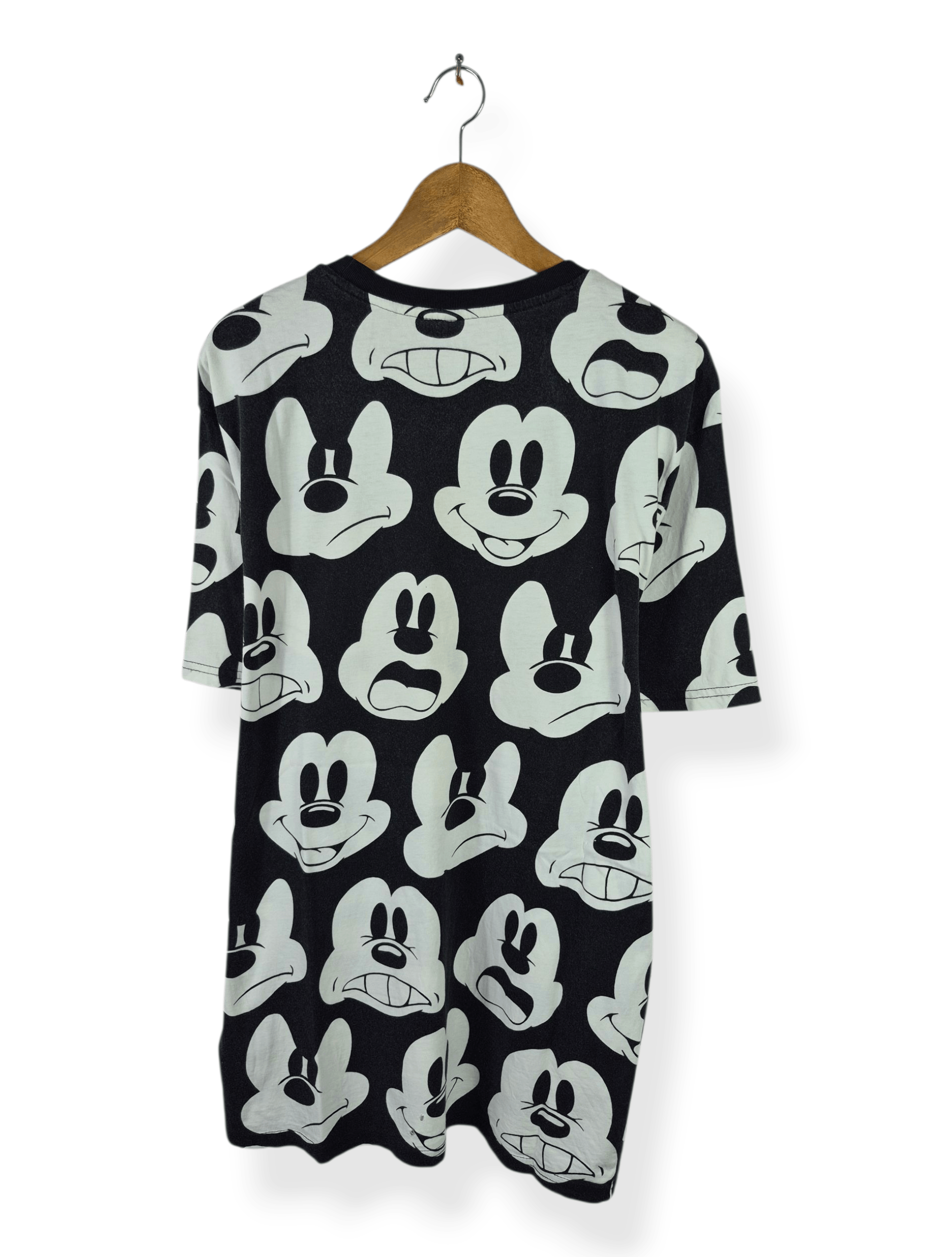 Mickey Mouse 🔥 HnM Divided Mickey Mouse Fullprint AOP Tee Size US XL / EU 56 / 4 - 2 Thumbnail