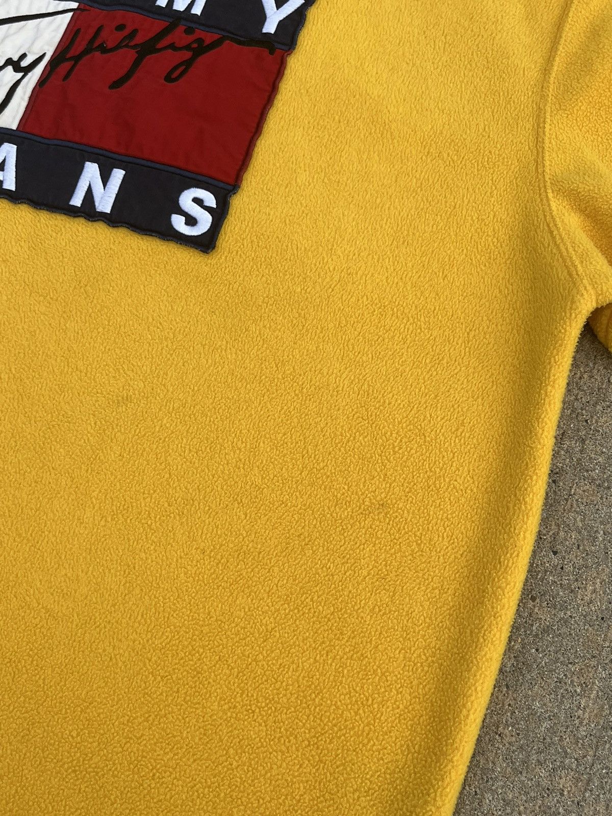 Tommy Hilfiger VINTAGE 90’S TOMMY JEANS FLEECE SWEATER Size US XL / EU 56 / 4 - 9 Thumbnail