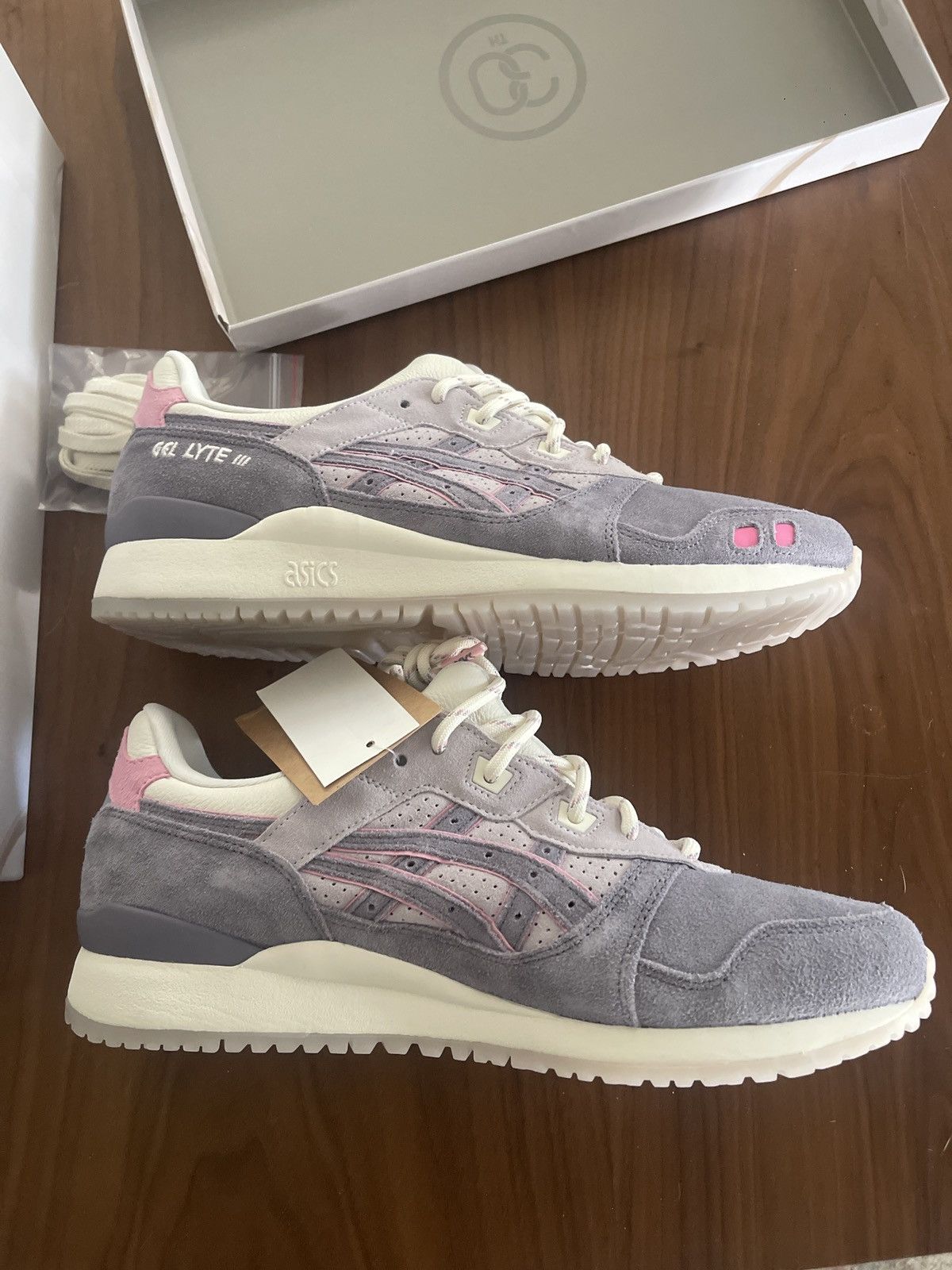 Asics × END. END x ASICS Gel-Lyte III Pearl Size US 11 / EU 44 - 4 Thumbnail