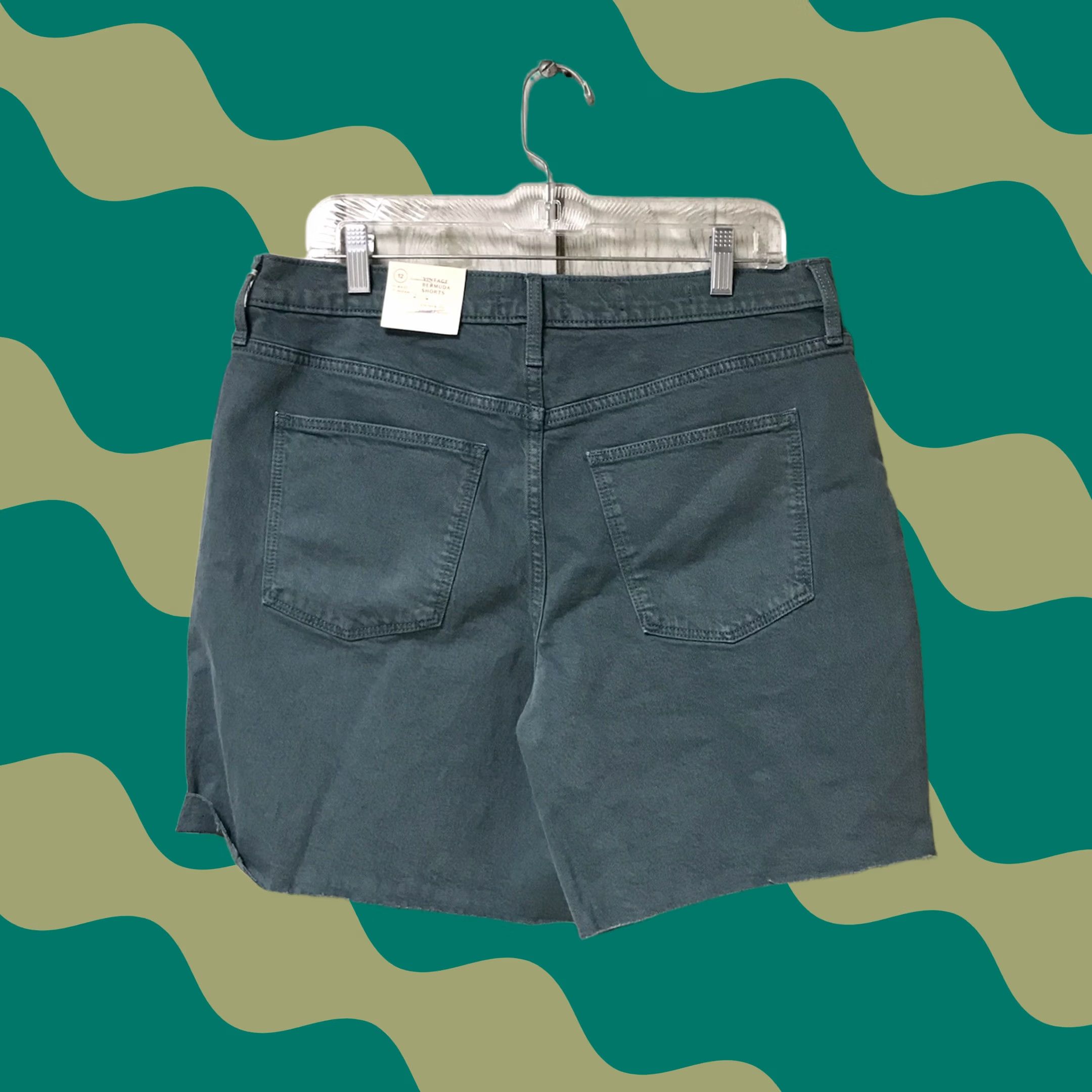 Vintage VINTAGE Universal Thread Women Bermuda Denim Shorts Teal Green 12/31 High Rise Stretch 7 Inseam 5-Pocket Casual Womens Size 34" / US 12 / IT 48 - 1 Thumbnail
