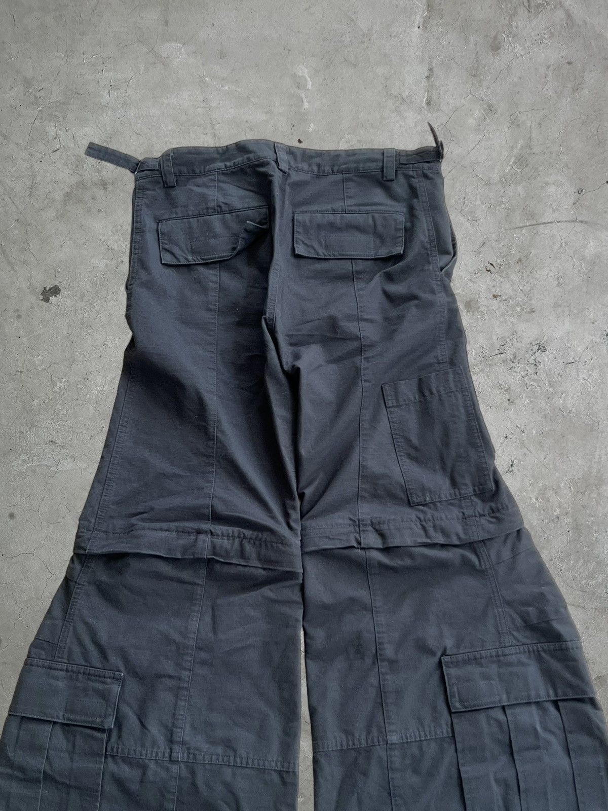 Balenciaga Balenciaga Flared Cargo Pants Size US 31 - 11 Thumbnail