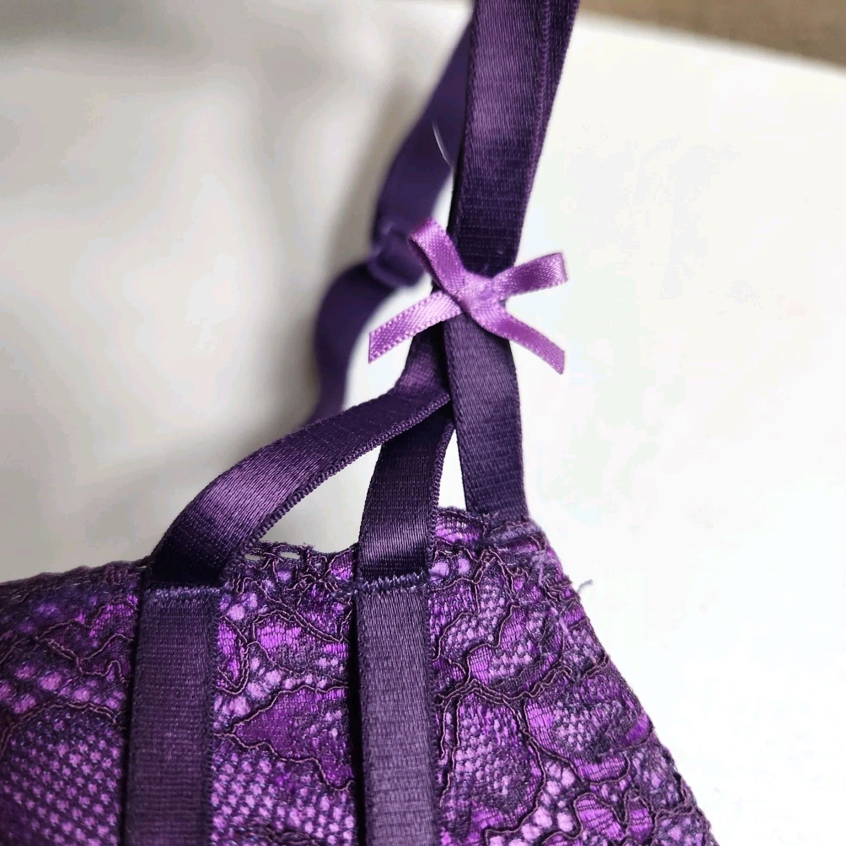 Vintage Adore Me Bra |32DD| Plum Purple Lace Push Up Balconette Bra Womens 32DD Purple Lace Back Closure Adjustable Strap Removable Pads Size ONE SIZE - 3 Thumbnail