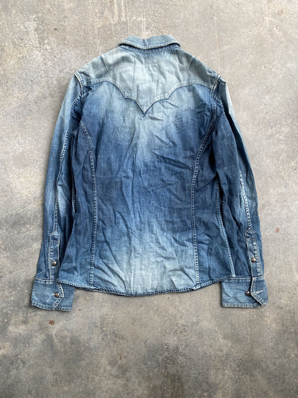 Isamu Katayama Backlash Isamu Katayama Backlash wash western denim shirt Size US S / EU 44-46 / 1 - 11 Thumbnail